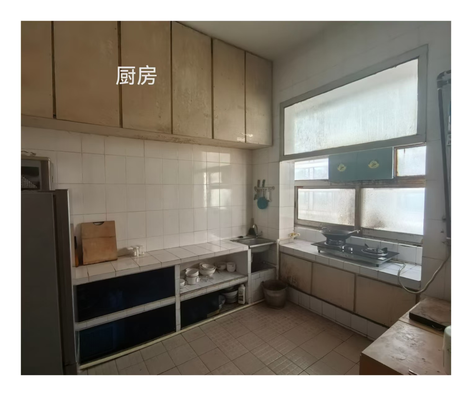 省卫生厅宿舍  2室1厅1卫   1800.00元/月室内图