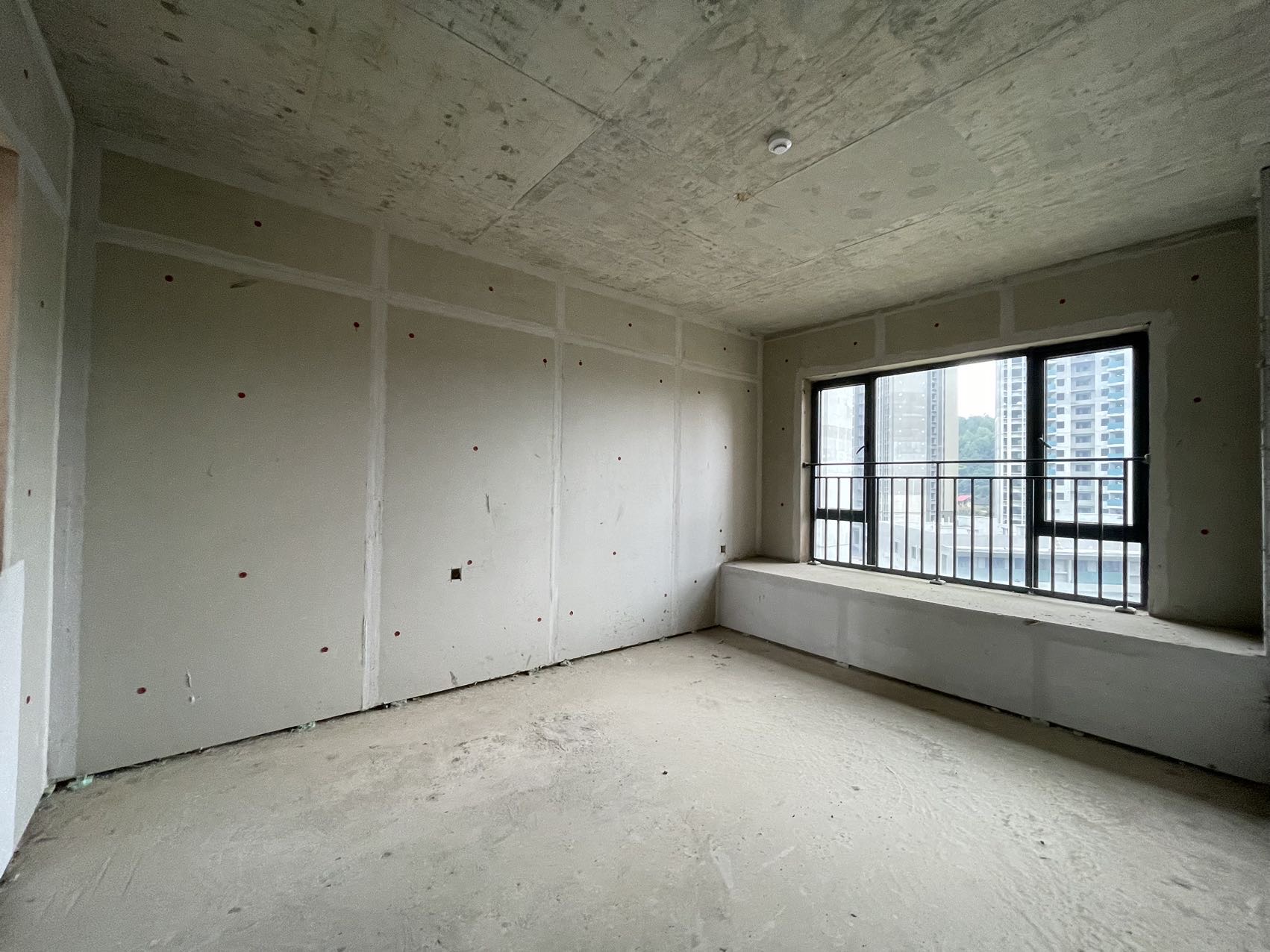 宁邦中心(二期公园里)  4室2厅2卫    89.0万 宁邦中心(二期公园里)  4室2厅2卫    89.0万室内图