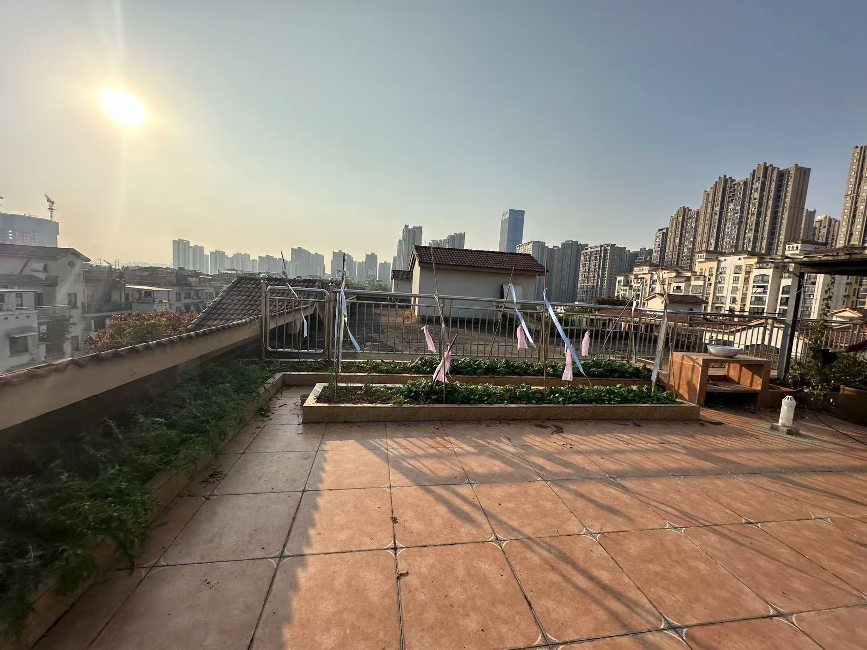 鹏基诺亚山林 4室2厅2卫 2800.0元/月 鹏基诺亚山林 4室2厅2卫 2800.0元/月室内图