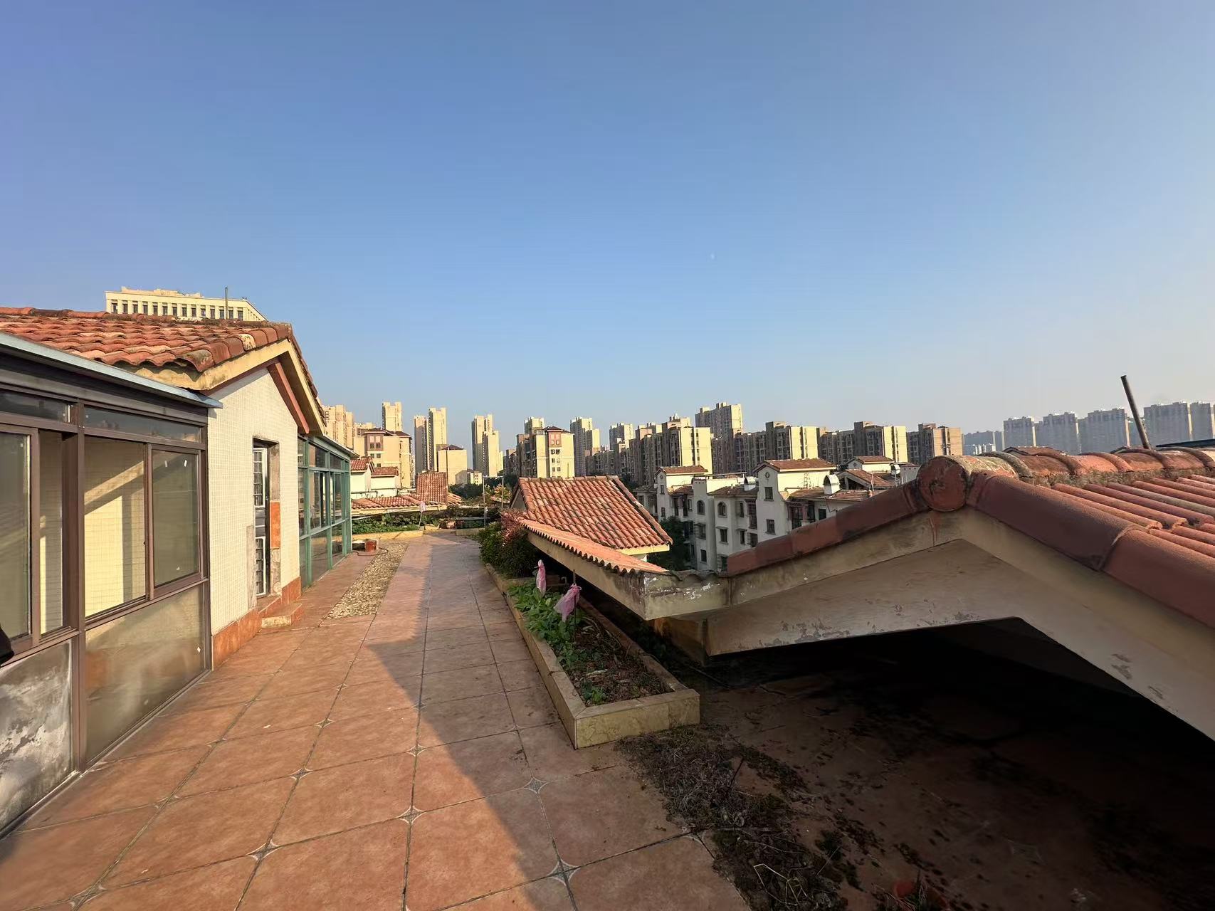 鹏基诺亚山林 4室2厅2卫 2800.0元/月 鹏基诺亚山林 4室2厅2卫 2800.0元/月室内图