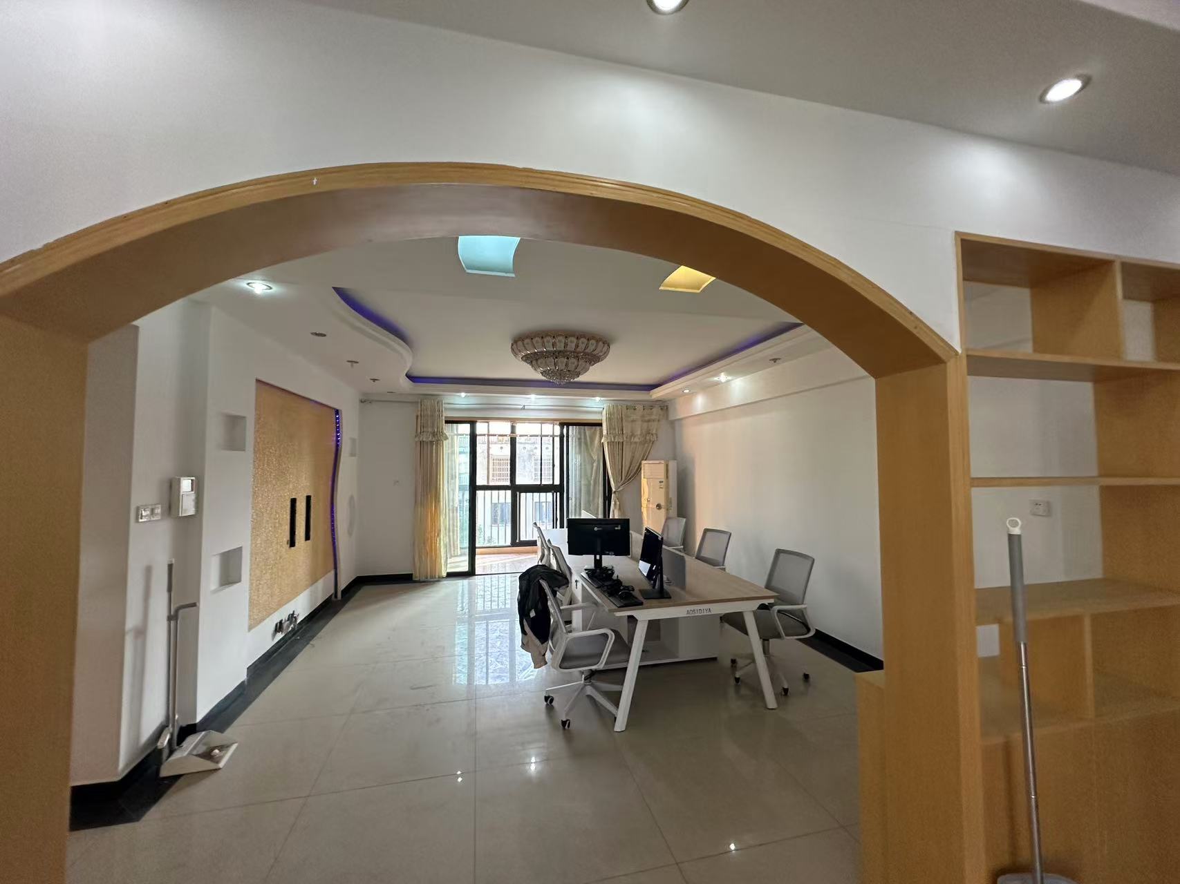 鹏基诺亚山林 4室2厅2卫 2800.0元/月 鹏基诺亚山林 4室2厅2卫 2800.0元/月室内图