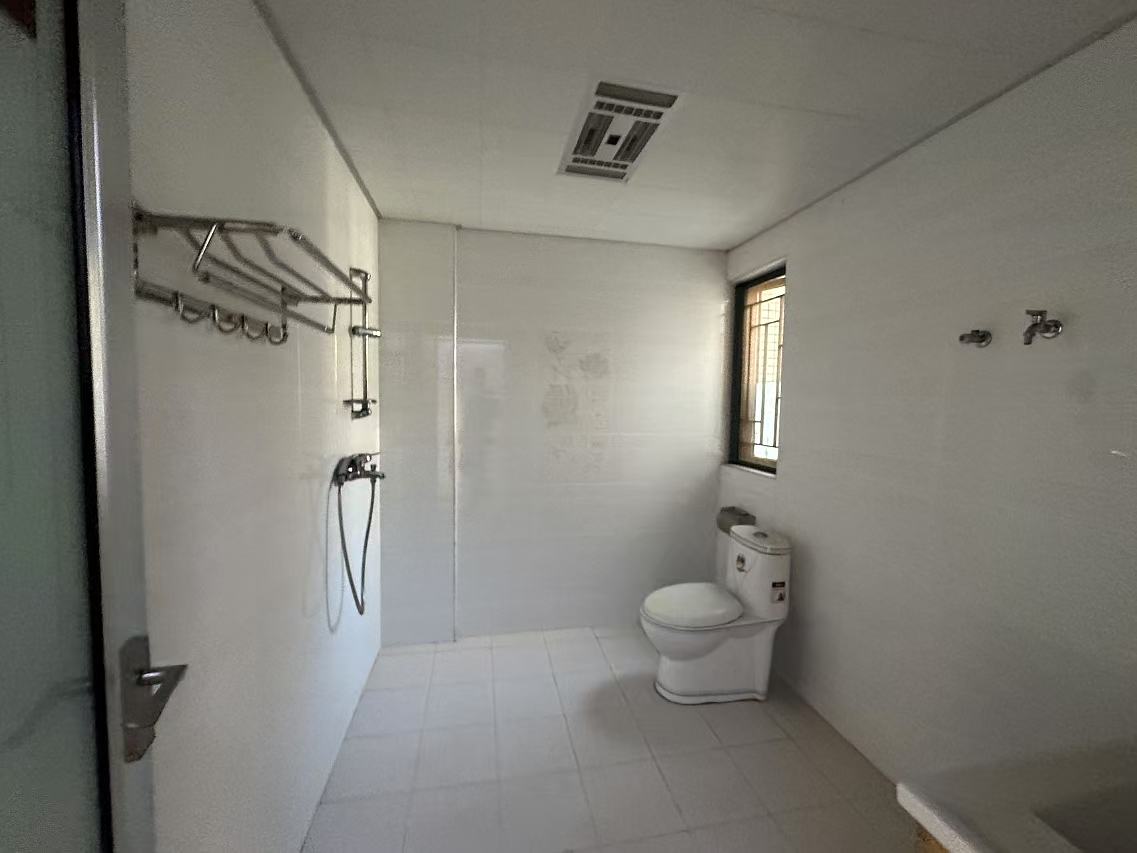 鹏基诺亚山林 4室2厅2卫 2800.0元/月 鹏基诺亚山林 4室2厅2卫 2800.0元/月室内图