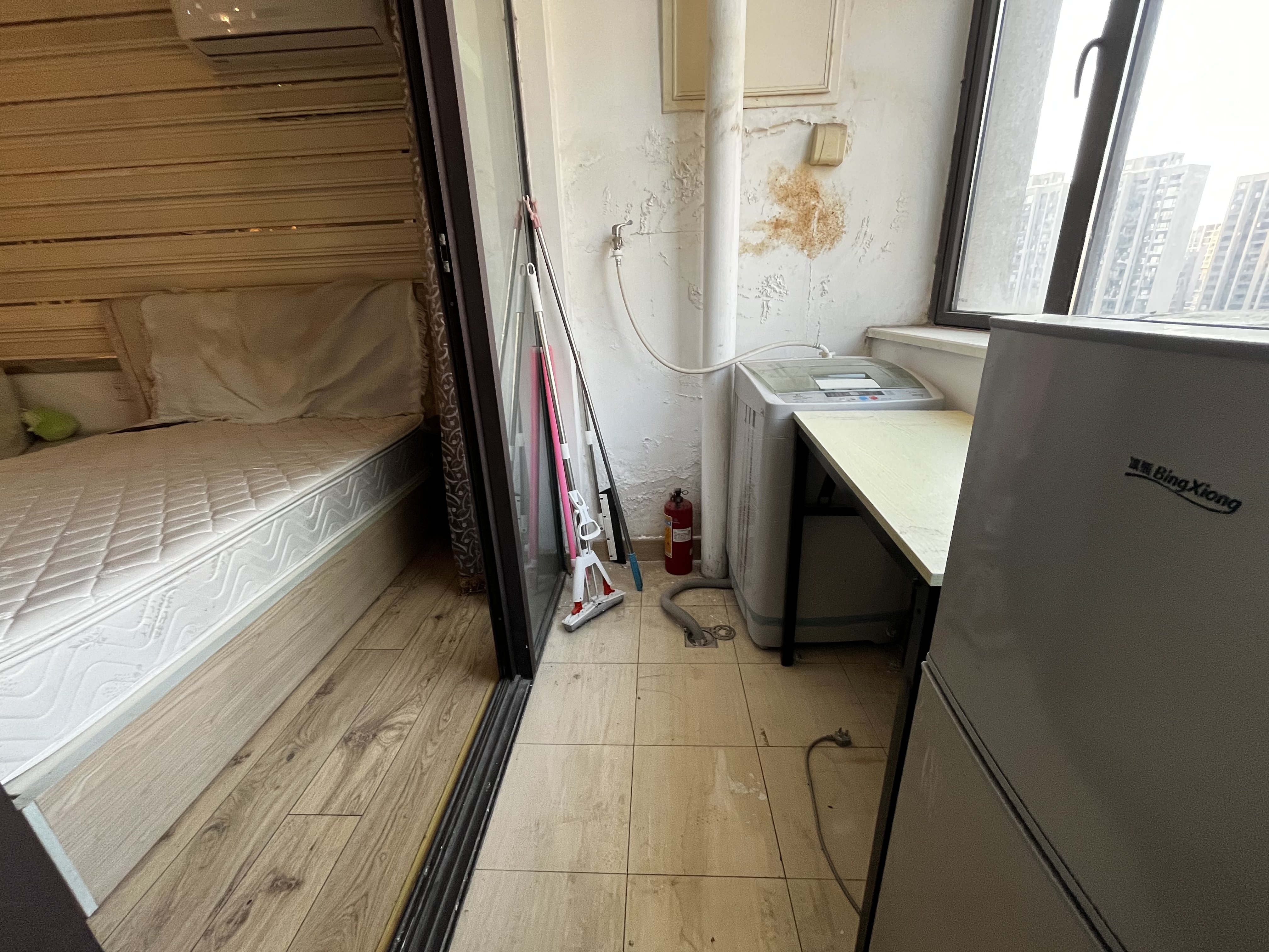 喜盈门范城 1室1厅1卫 1600.0元/月 喜盈门范城 1室1厅1卫 1600.0元/月室内图