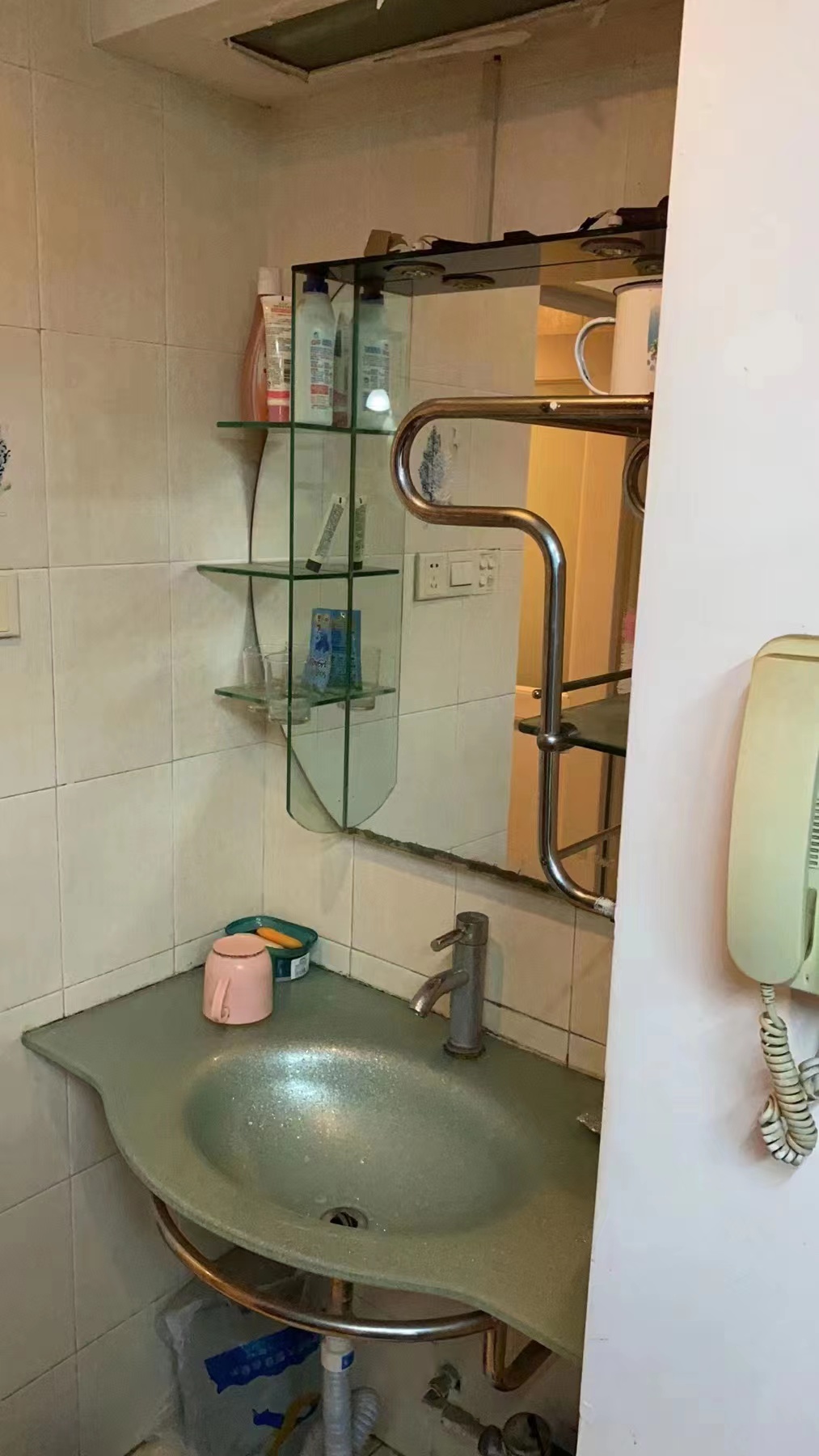 华盛家园 2室2厅1卫 2000.0元/月 华盛家园 2室2厅1卫 2000.0元/月室内图