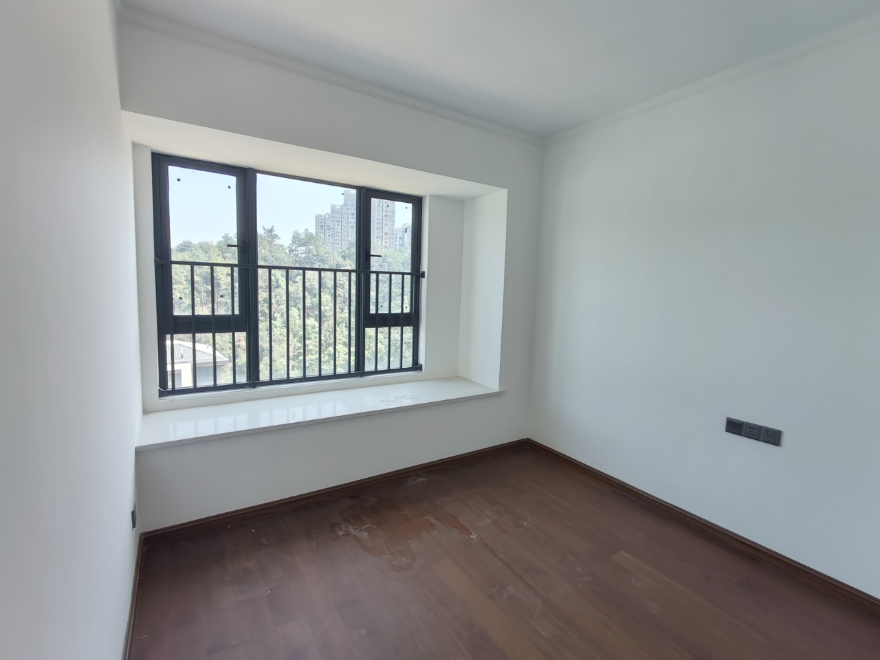 招商雍山湖 4室2厅2卫 3500.0元/月 招商雍山湖 4室2厅2卫 3500.0元/月室内图