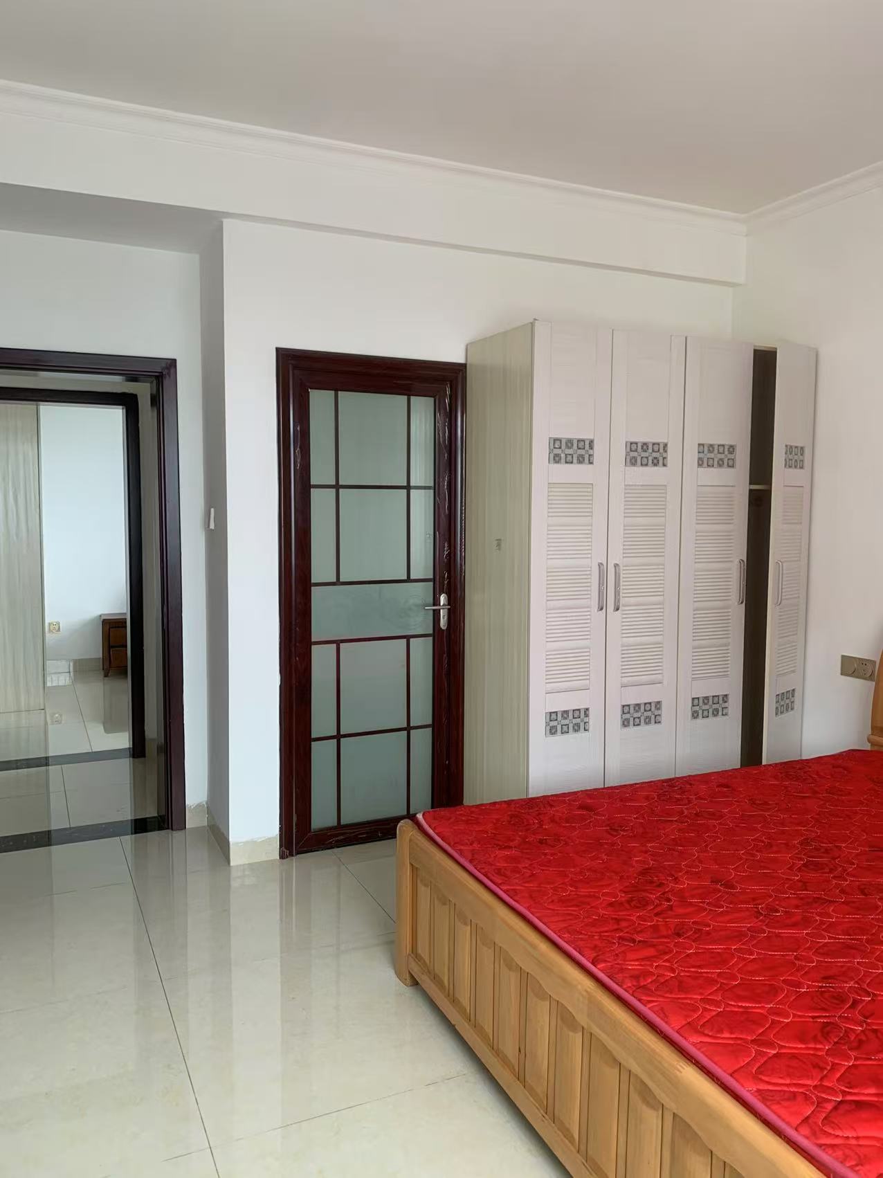 百翔佳园 3室2厅2卫 1500.0元/月 百翔佳园 3室2厅2卫 1500.0元/月室内图