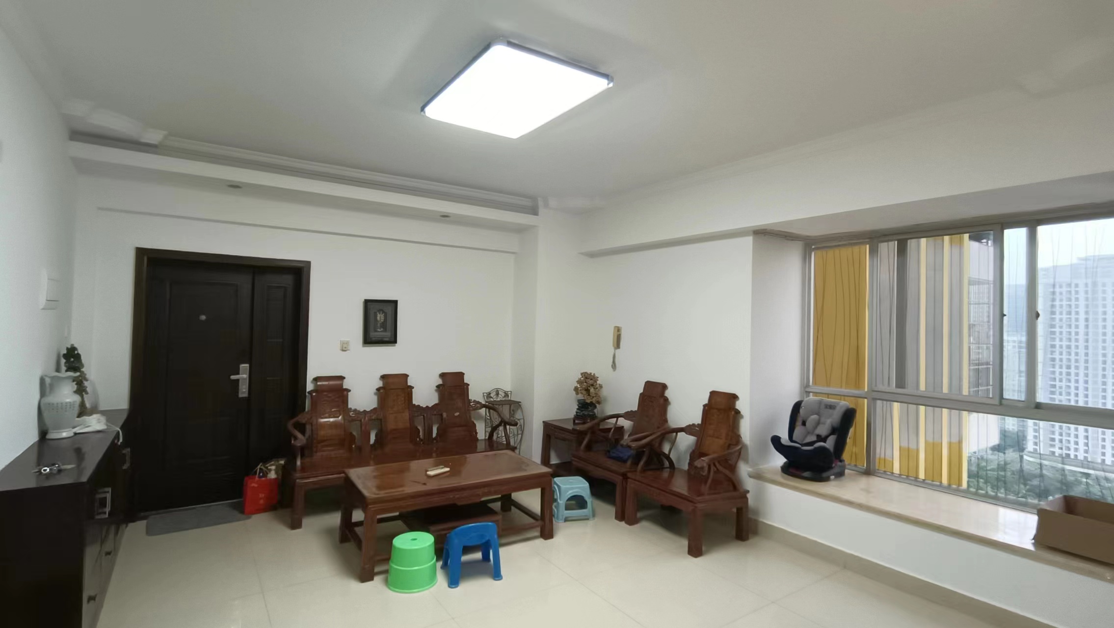 金山广场  3室2厅1卫    105.0万 金山广场  3室2厅1卫    105.0万室内图