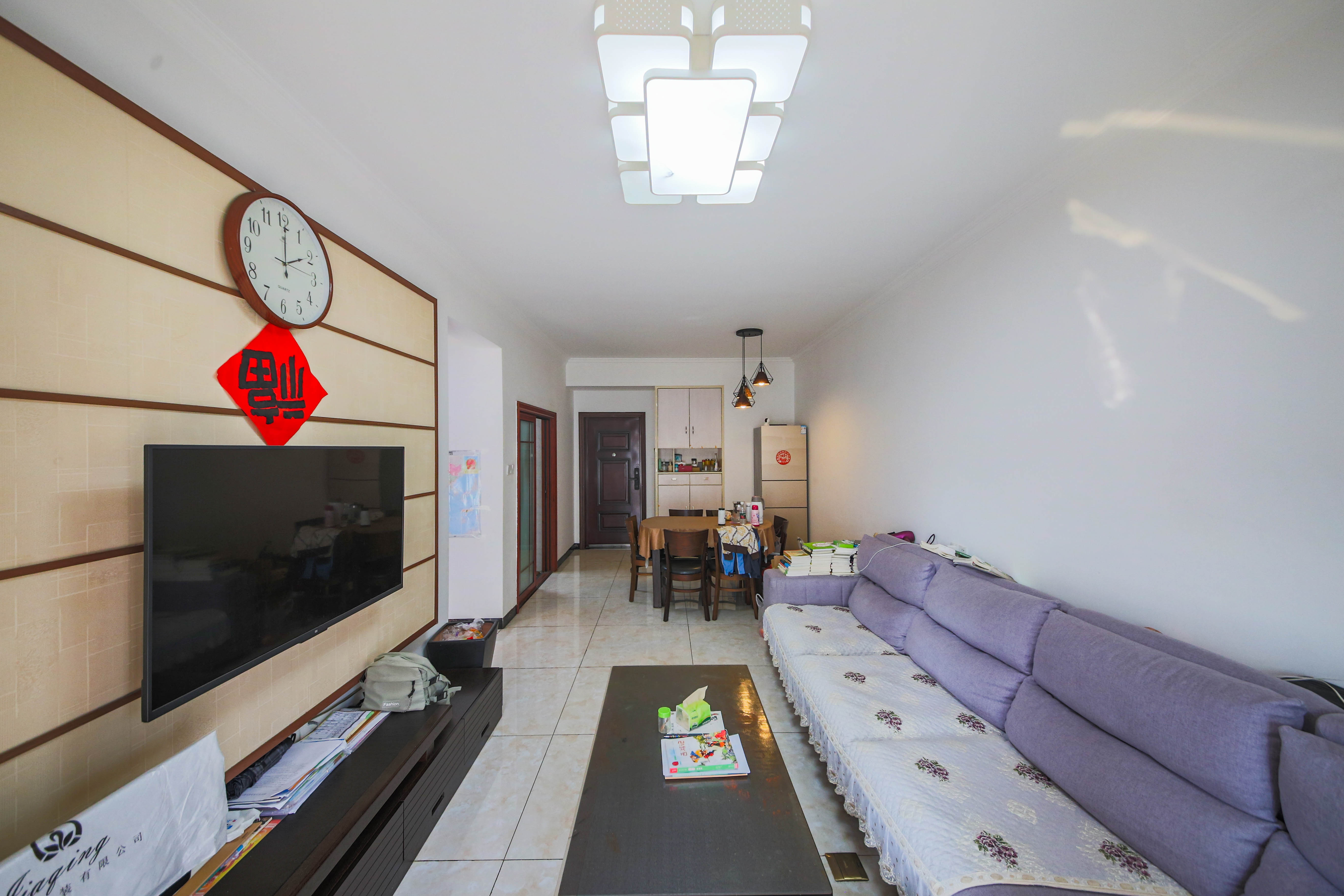 中建信和城  3室2厅1卫    125.0万 中建信和城  3室2厅1卫    125.0万客厅