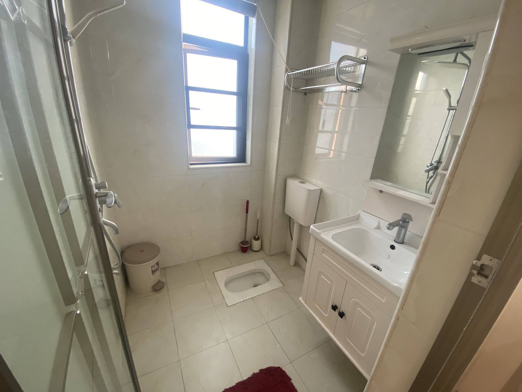 新都汇 3室2厅2卫 1980.0元/月 新都汇 3室2厅2卫 1980.0元/月室内图