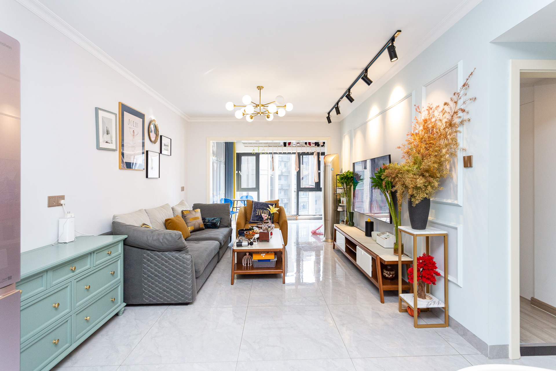 时代倾城三期  2室2厅1卫    78.0万 时代倾城三期  2室2厅1卫    78.0万客厅