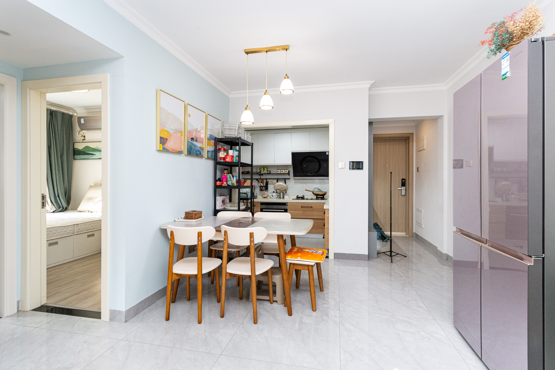 时代倾城三期  2室2厅1卫    78.0万 时代倾城三期  2室2厅1卫    78.0万客厅