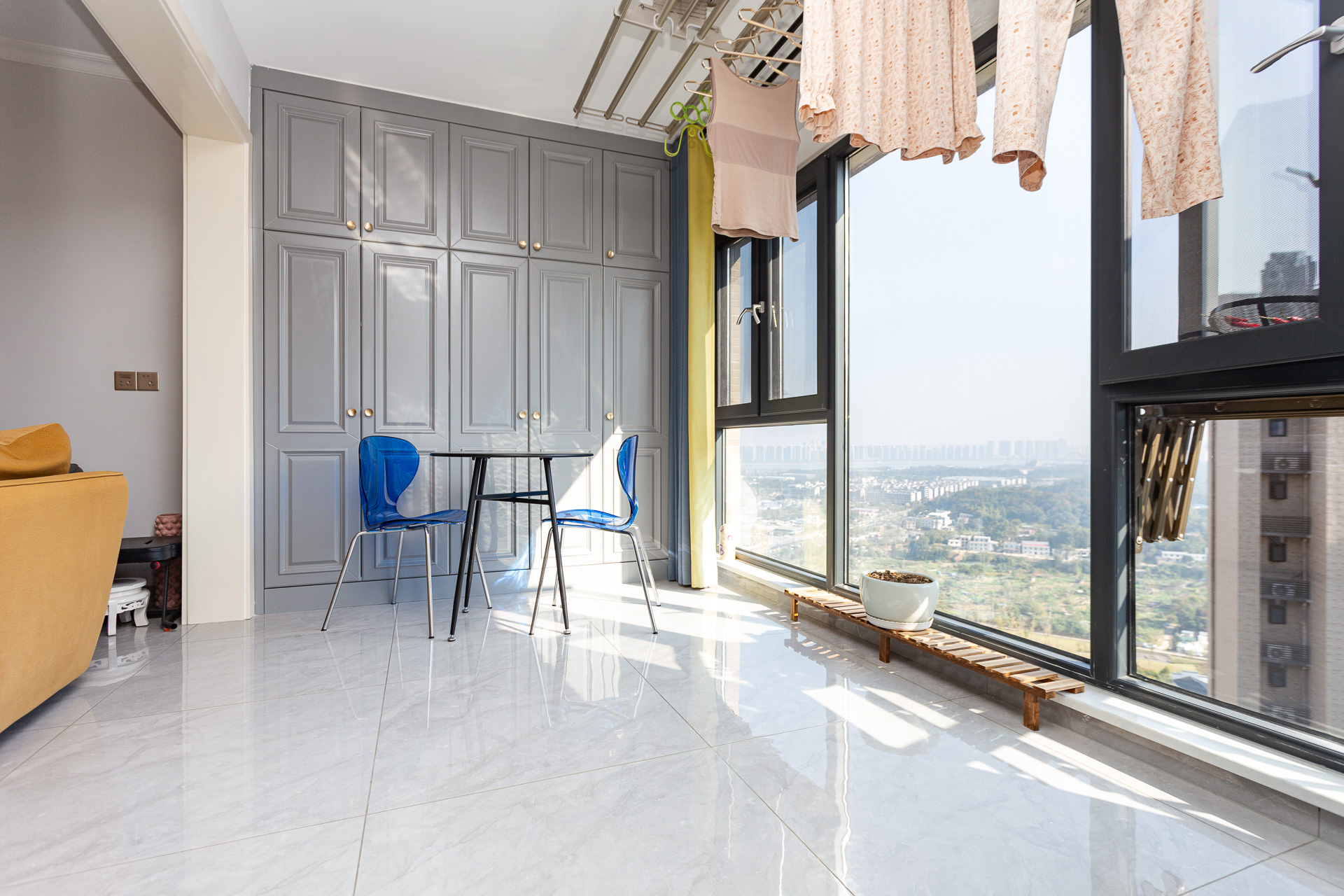 时代倾城三期  2室2厅1卫    78.0万 时代倾城三期  2室2厅1卫    78.0万阳台