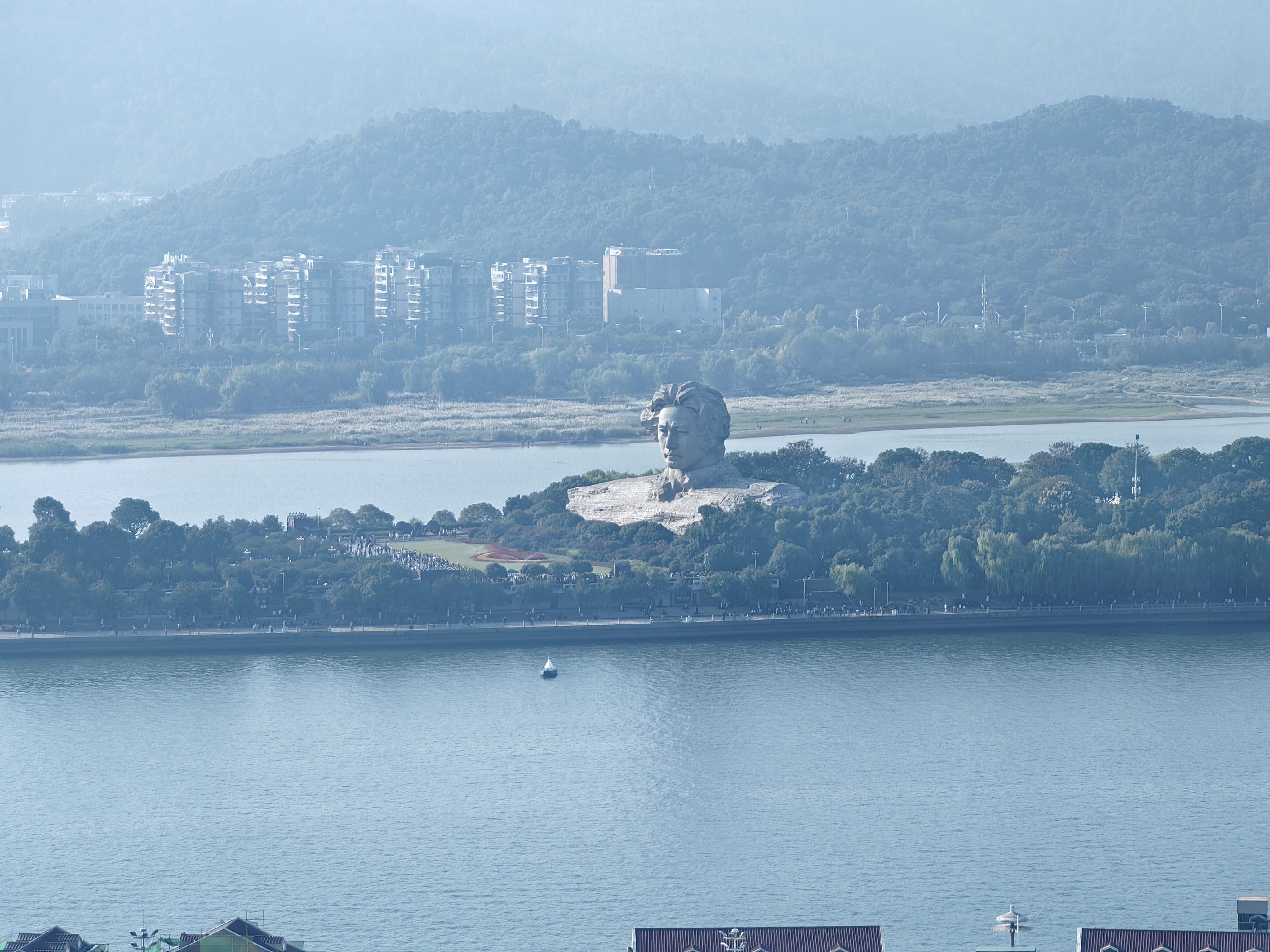 东怡外国(南湖一号) 2室1厅1卫 2600.0元/月 东怡外国(南湖一号) 2室1厅1卫 2600.0元/月室内图