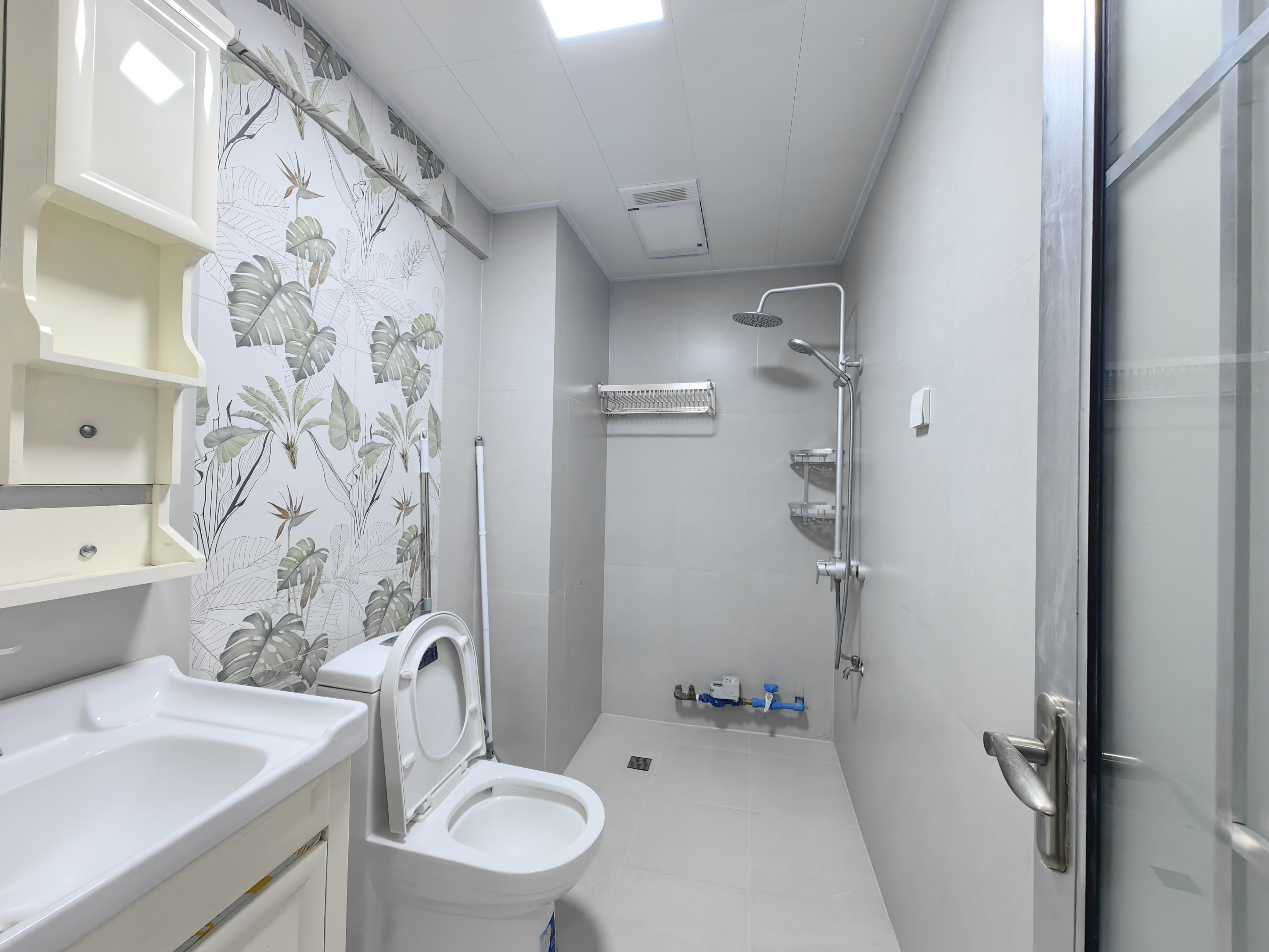 东怡外国(南湖一号) 2室1厅1卫 2600.0元/月 东怡外国(南湖一号) 2室1厅1卫 2600.0元/月室内图