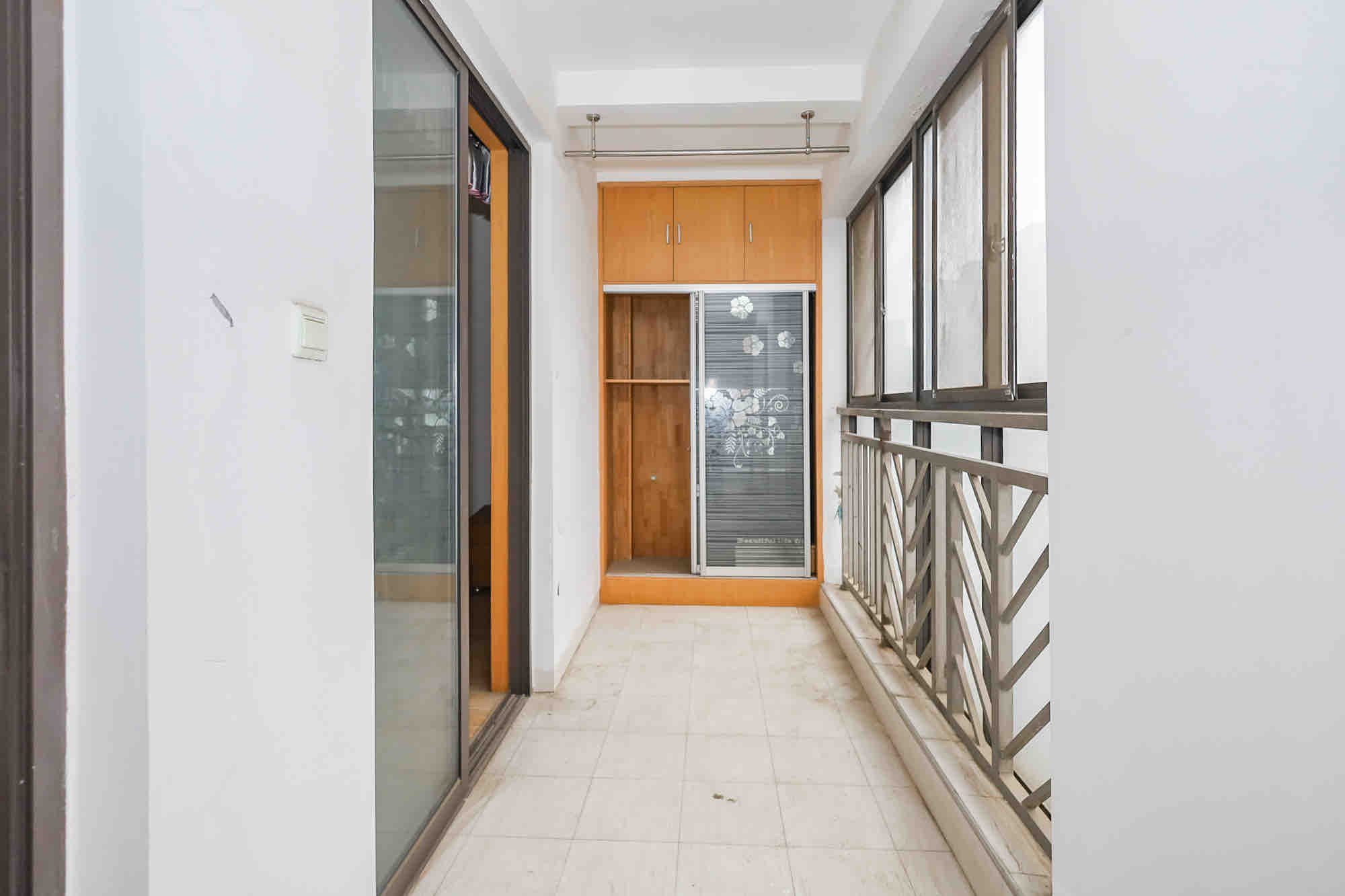 旭辉藏郡(藏郡、旭湘华府) 3室2厅1卫 1900.0元/月 旭辉藏郡(藏郡、旭湘华府) 3室2厅1卫 1900.0元/月室内图