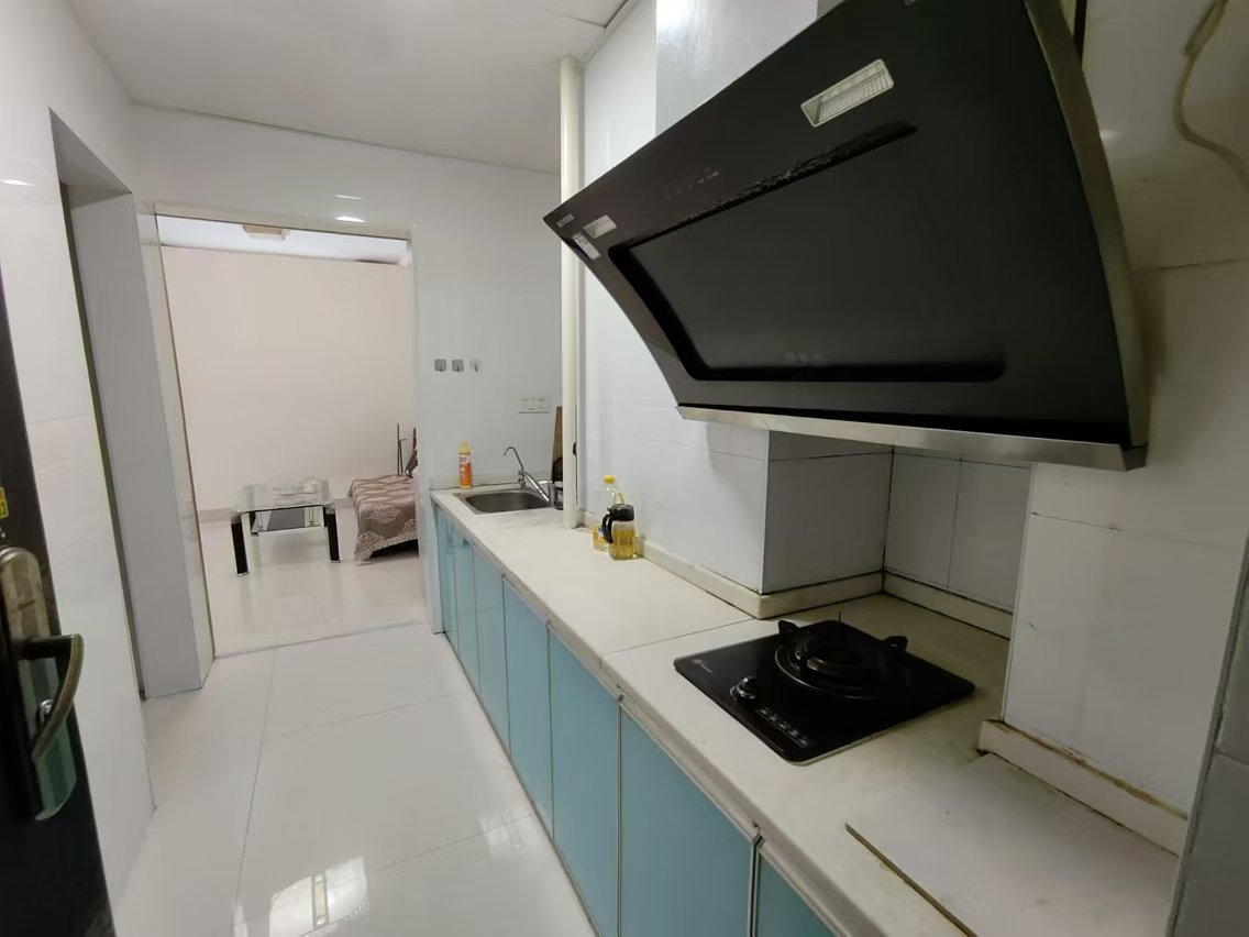 慈善大厦  1室1厅1卫    1100.0元/月 慈善大厦  1室1厅1卫    1100.0元/月室内图