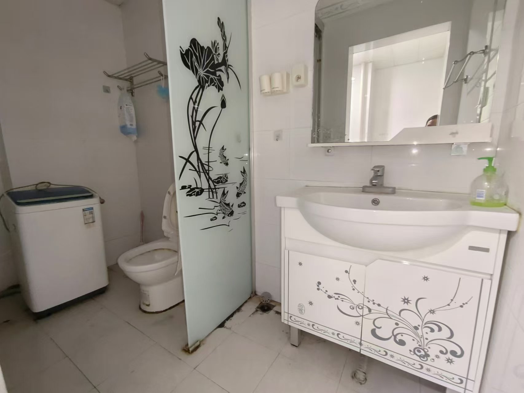 慈善大厦  1室1厅1卫    1100.0元/月 慈善大厦  1室1厅1卫    1100.0元/月小区图