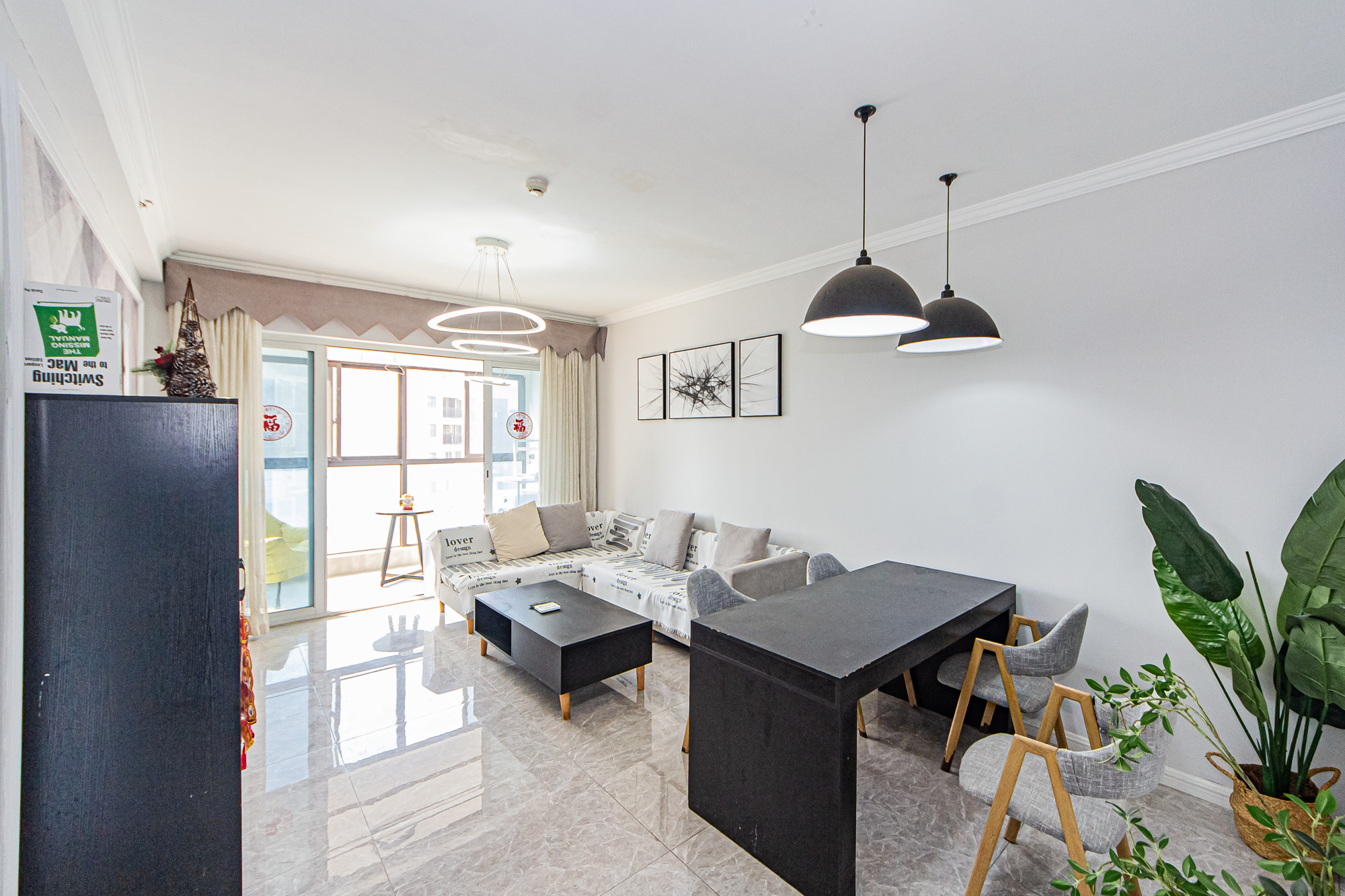 北辰三角洲C2区 3室2厅1卫 120.0万 北辰三角洲C2区 3室2厅1卫 120.0万客厅