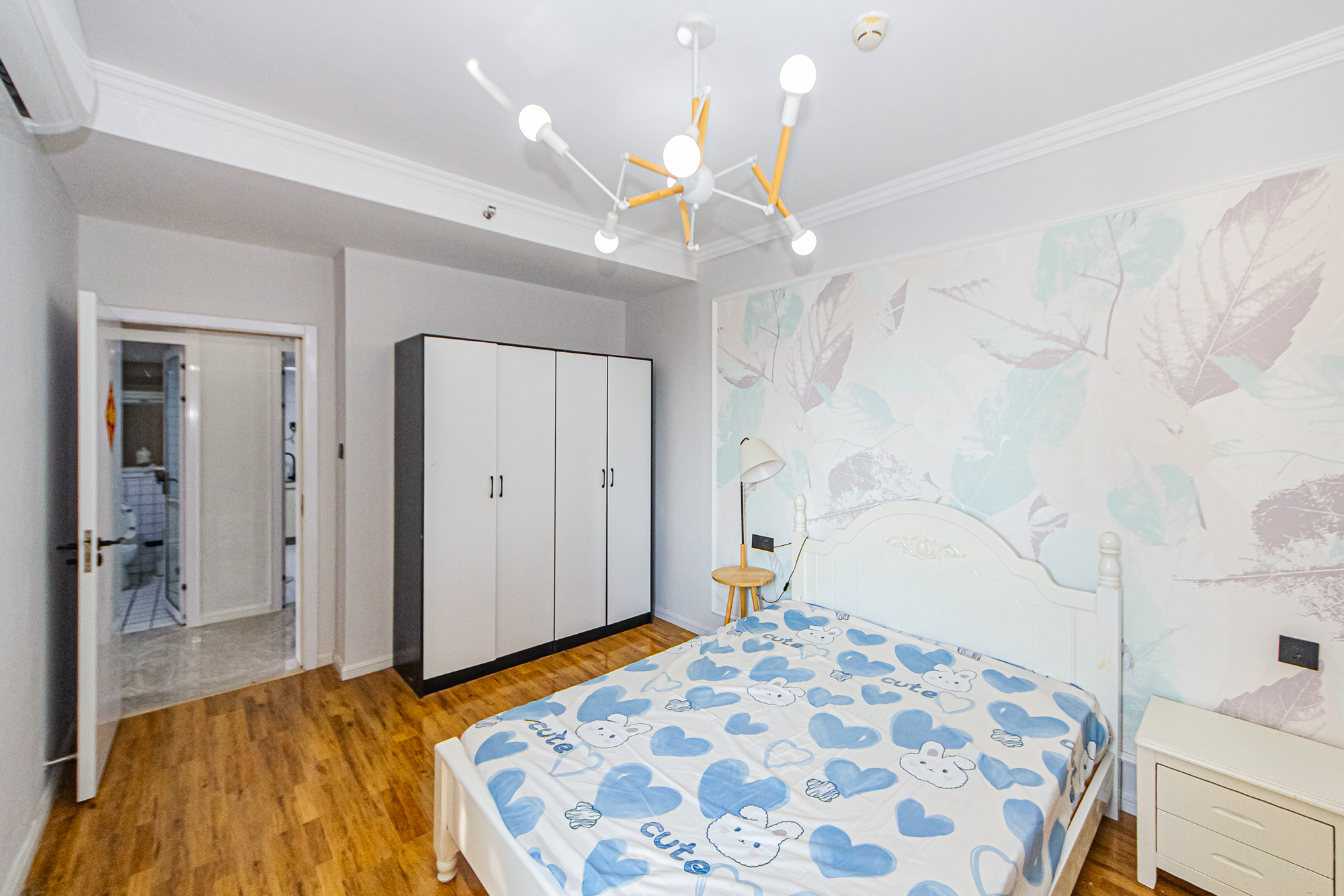 北辰三角洲C2区 3室2厅1卫 120.0万 北辰三角洲C2区 3室2厅1卫 120.0万卧室