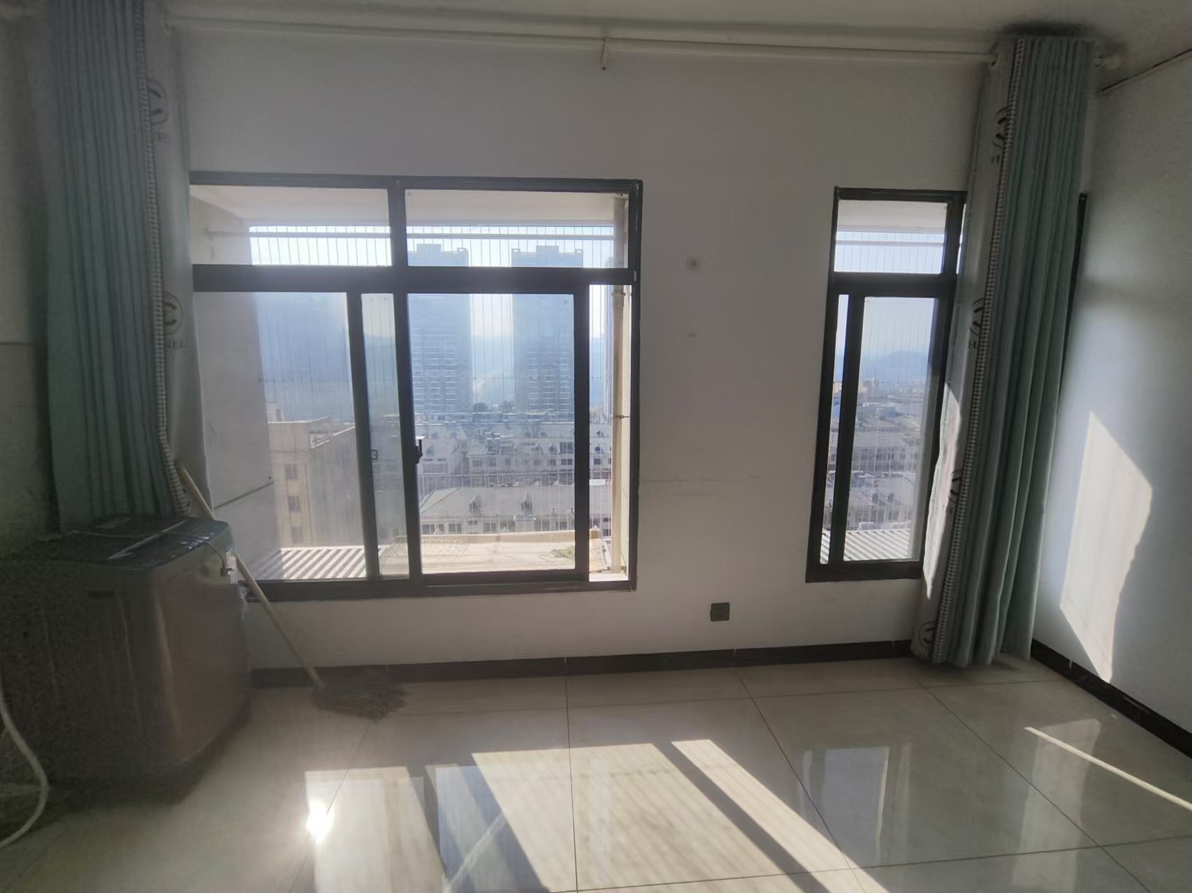 南苑上和二期 3室1厅1卫 1400.0元/月 南苑上和二期 3室1厅1卫 1400.0元/月室内图