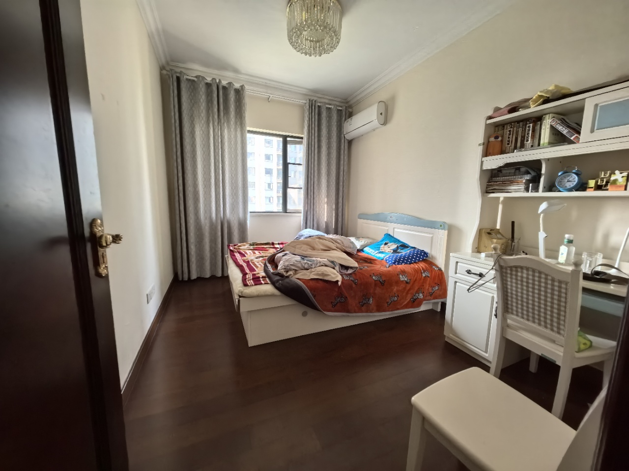 恒大华府 3室2厅2卫 2200.0元/月 恒大华府 3室2厅2卫 2200.0元/月室内图