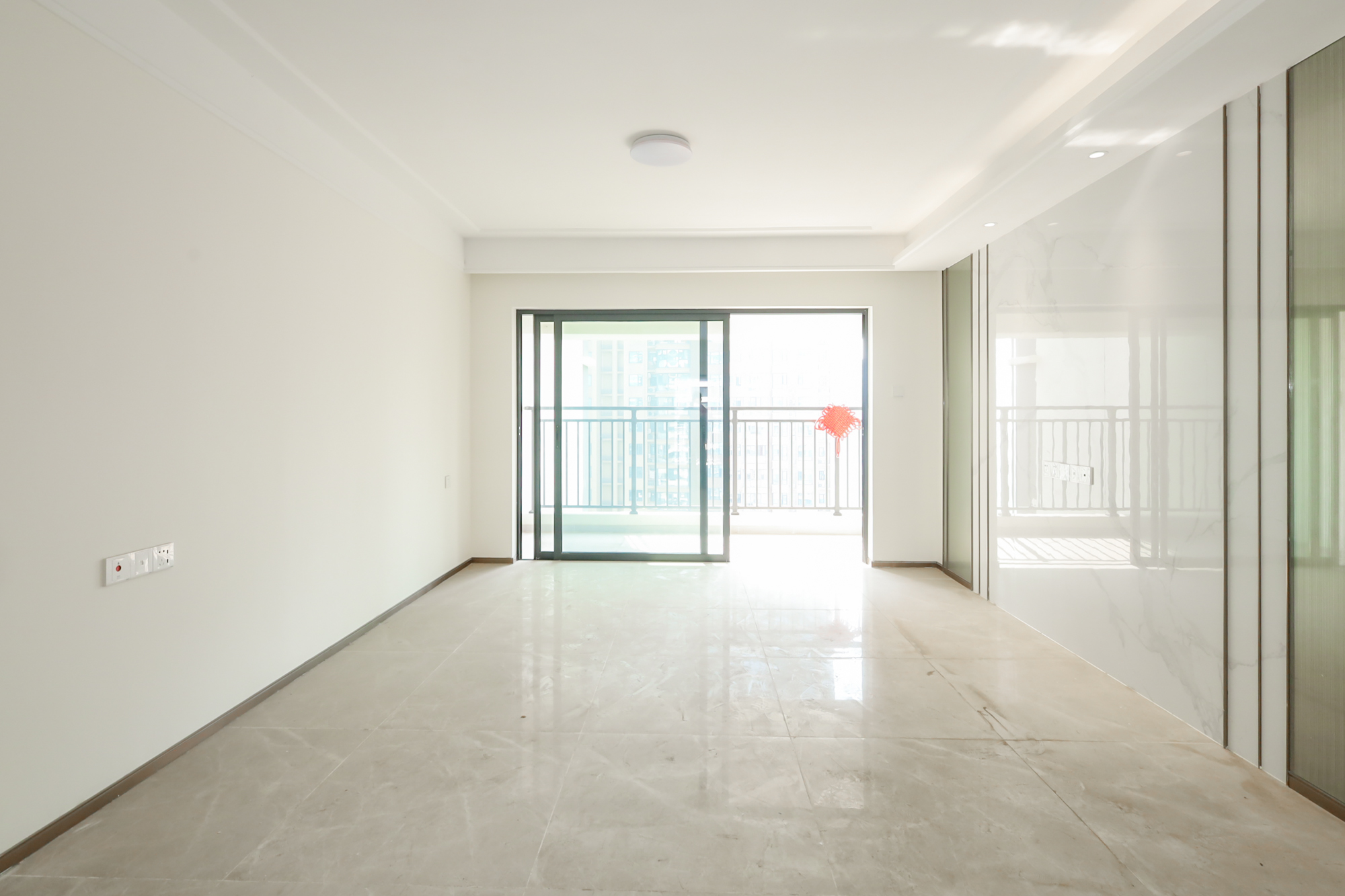 滨江府1913  4室2厅2卫    225.0万 滨江府1913  4室2厅2卫    225.0万