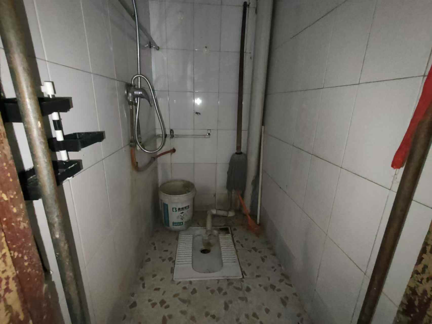 针织新村小区(内衣厂家属楼) 2室1厅1卫 500.0元/月 针织新村小区(内衣厂家属楼) 2室1厅1卫 500.0元/月室内图