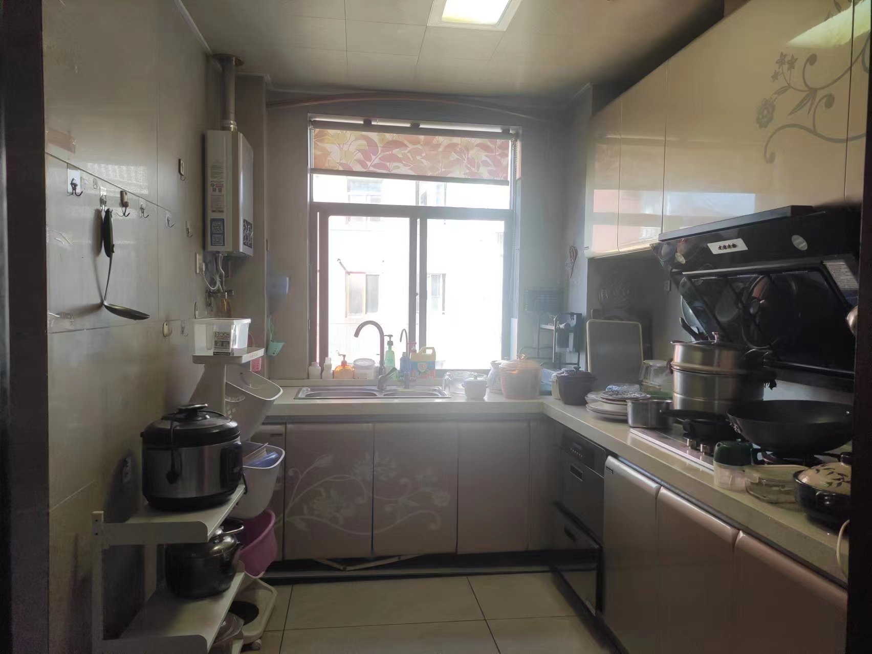 湘银二期世纪花园 3室2厅2卫 2000.0元/月 湘银二期世纪花园 3室2厅2卫 2000.0元/月室内图