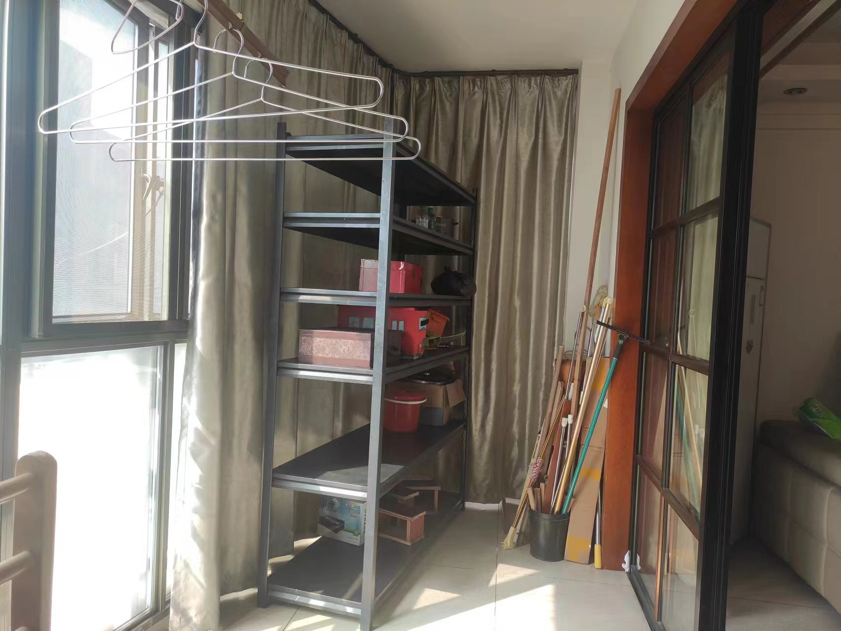 湘银二期世纪花园 3室2厅2卫 2000.0元/月 湘银二期世纪花园 3室2厅2卫 2000.0元/月室内图