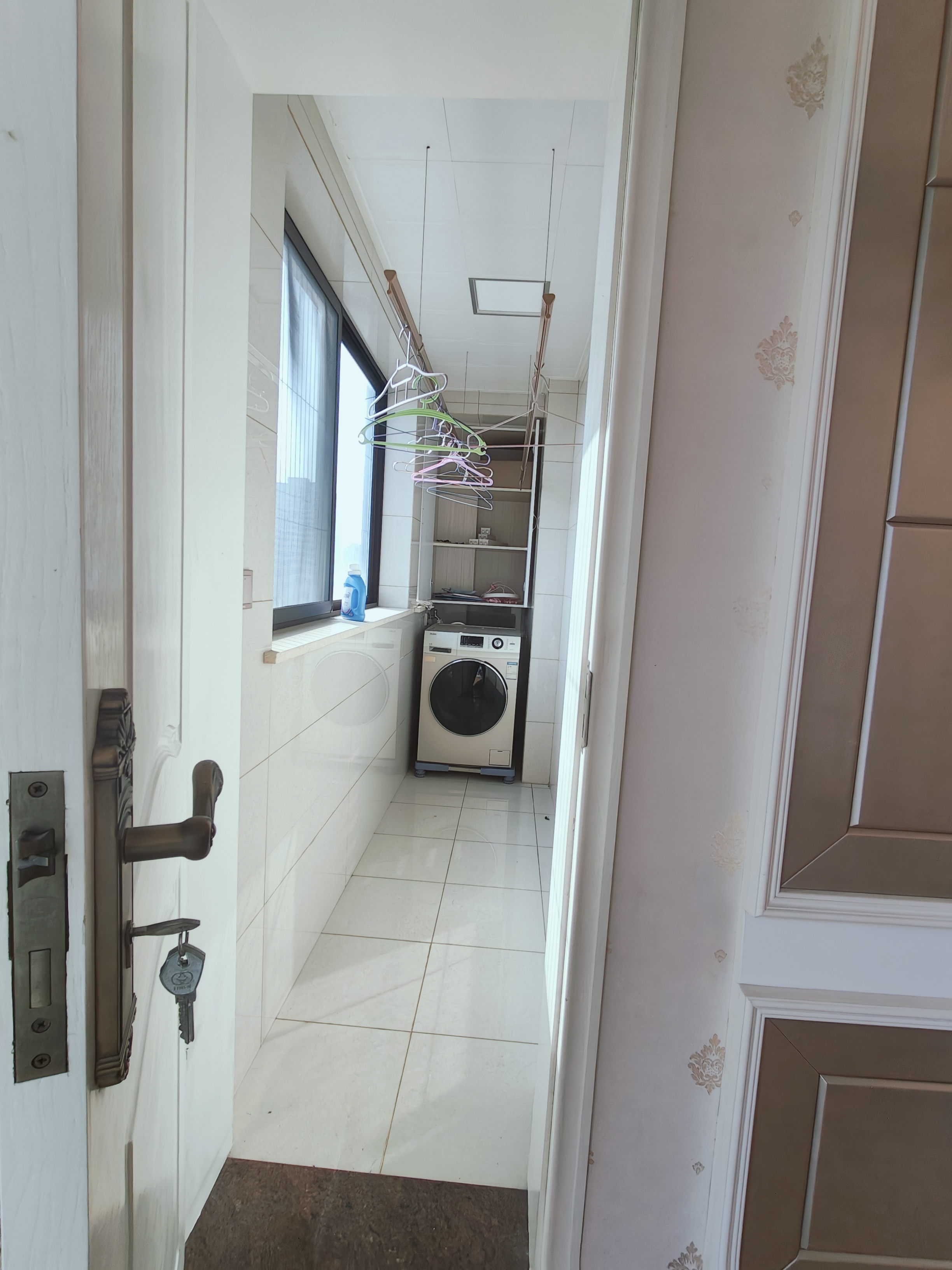 铂金汉宫  1室2厅1卫    2000.0元/月 铂金汉宫  1室2厅1卫    2000.0元/月室内图