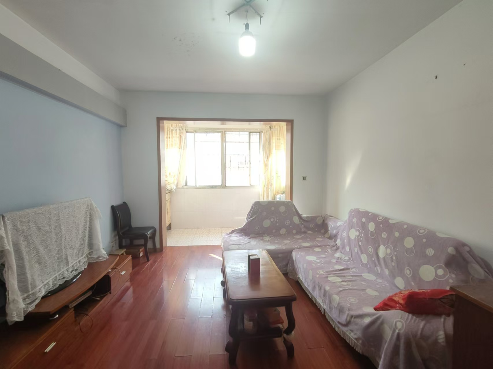 新明安置小区  2室2厅1卫    16.8万 新明安置小区  2室2厅1卫    16.8万室内图