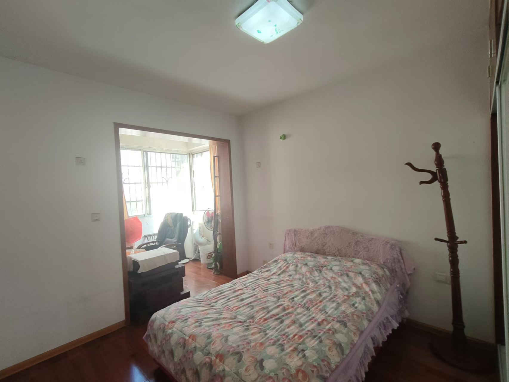 新明安置小区  2室2厅1卫    16.8万 新明安置小区  2室2厅1卫    16.8万室内图