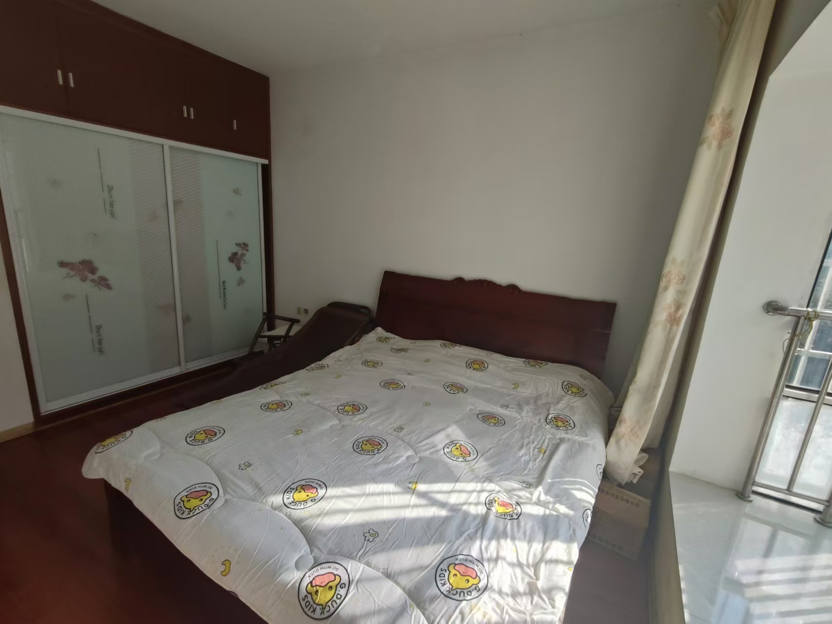 新明安置小区  2室2厅1卫    16.8万 新明安置小区  2室2厅1卫    16.8万室内图