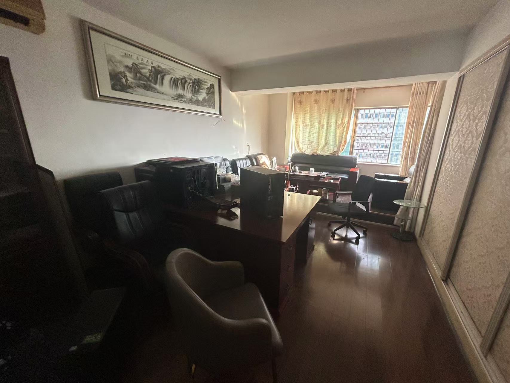 香颂国际  3室2厅1卫    3500.0元/月 香颂国际  3室2厅1卫    3500.0元/月室内图