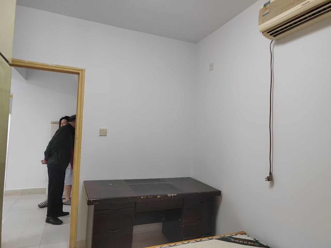 铝厂宿舍  2室1厅1卫   1200.00元/月室内图