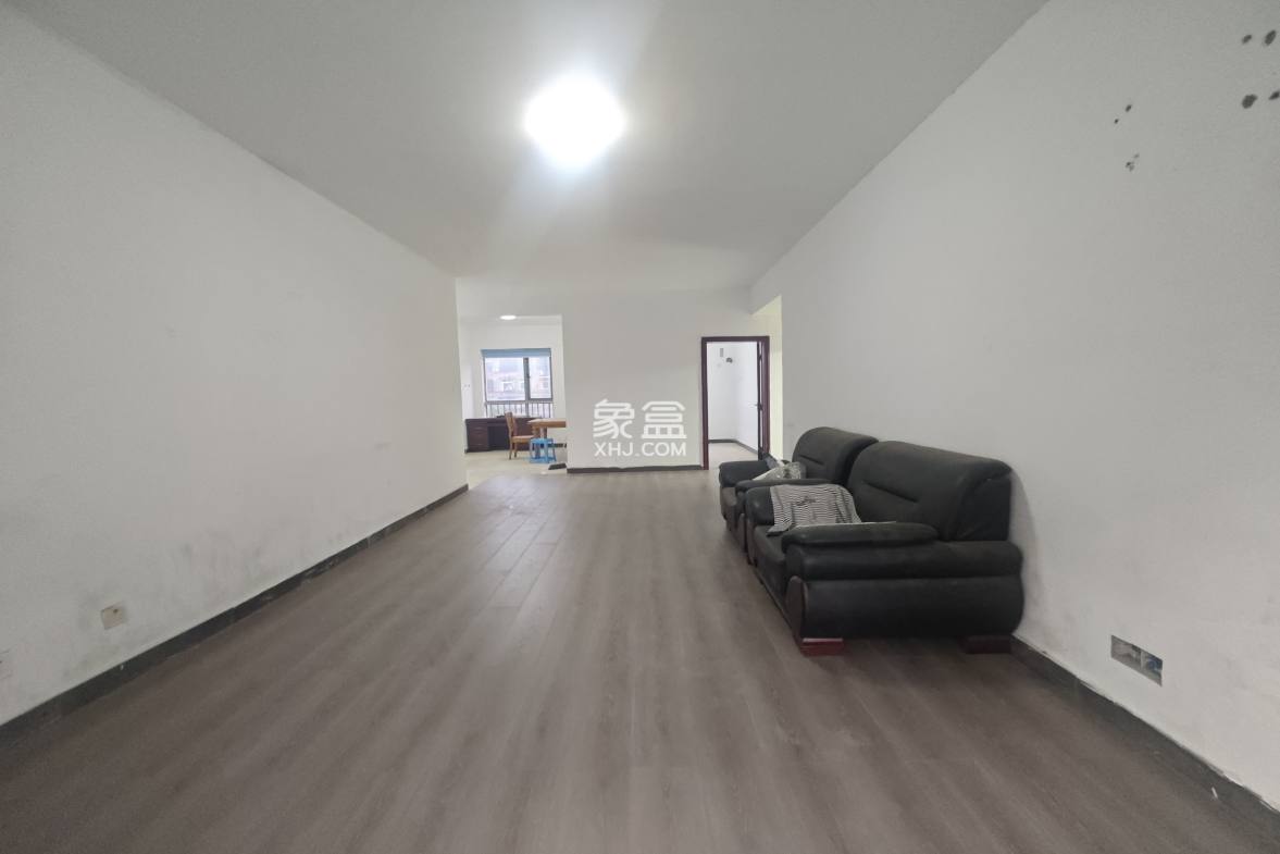 东宸19公馆  3室2厅2卫    3500.0元/月 东宸19公馆  3室2厅2卫    3500.0元/月室内图