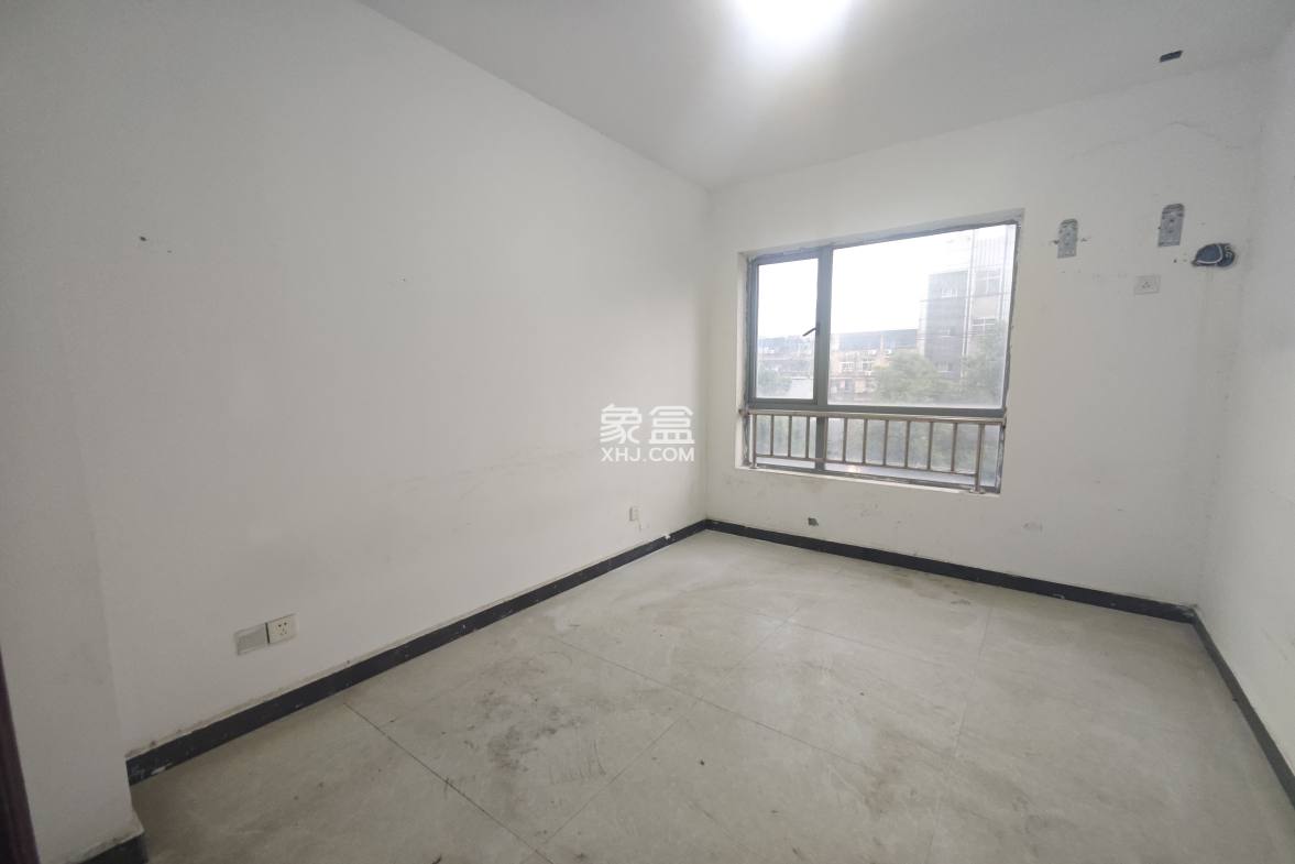 东宸19公馆  3室2厅2卫    3500.0元/月 东宸19公馆  3室2厅2卫    3500.0元/月室内图