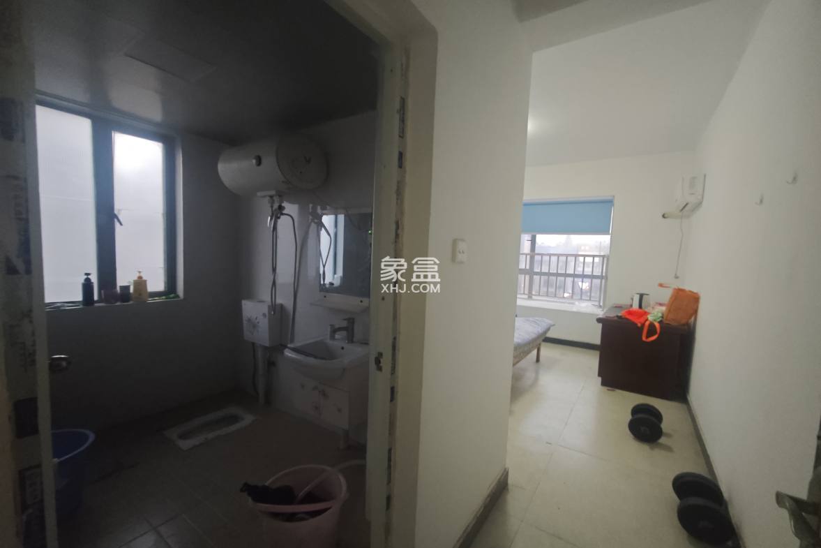 东宸19公馆  3室2厅2卫    3500.0元/月 东宸19公馆  3室2厅2卫    3500.0元/月室内图