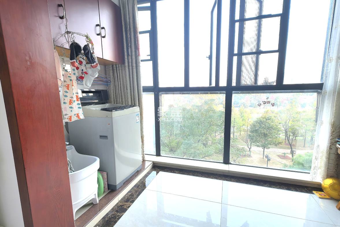 穿紫河月畔湾 2室2厅1卫 1800.0元/月 穿紫河月畔湾 2室2厅1卫 1800.0元/月室内图