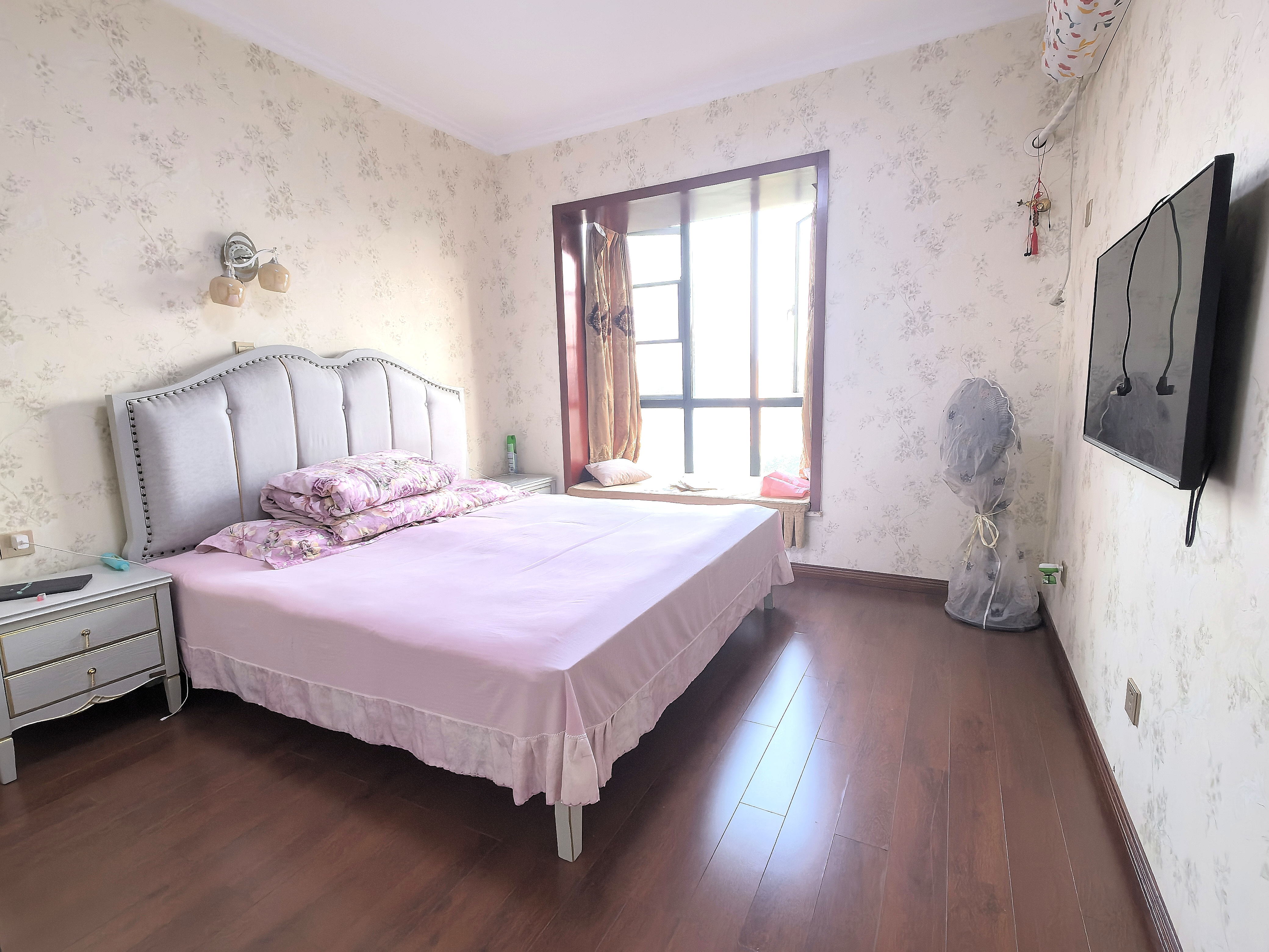 穿紫河月畔湾 2室2厅1卫 1800.0元/月 穿紫河月畔湾 2室2厅1卫 1800.0元/月室内图