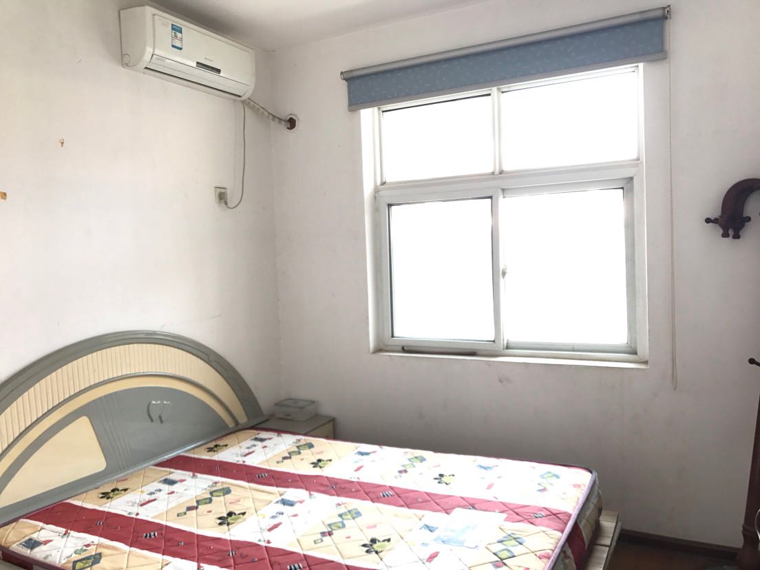 嘉盛华庭(一期、二期、三期) 3室2厅2卫 2500.0元/月 嘉盛华庭(一期、二期、三期) 3室2厅2卫 2500.0元/月室内图