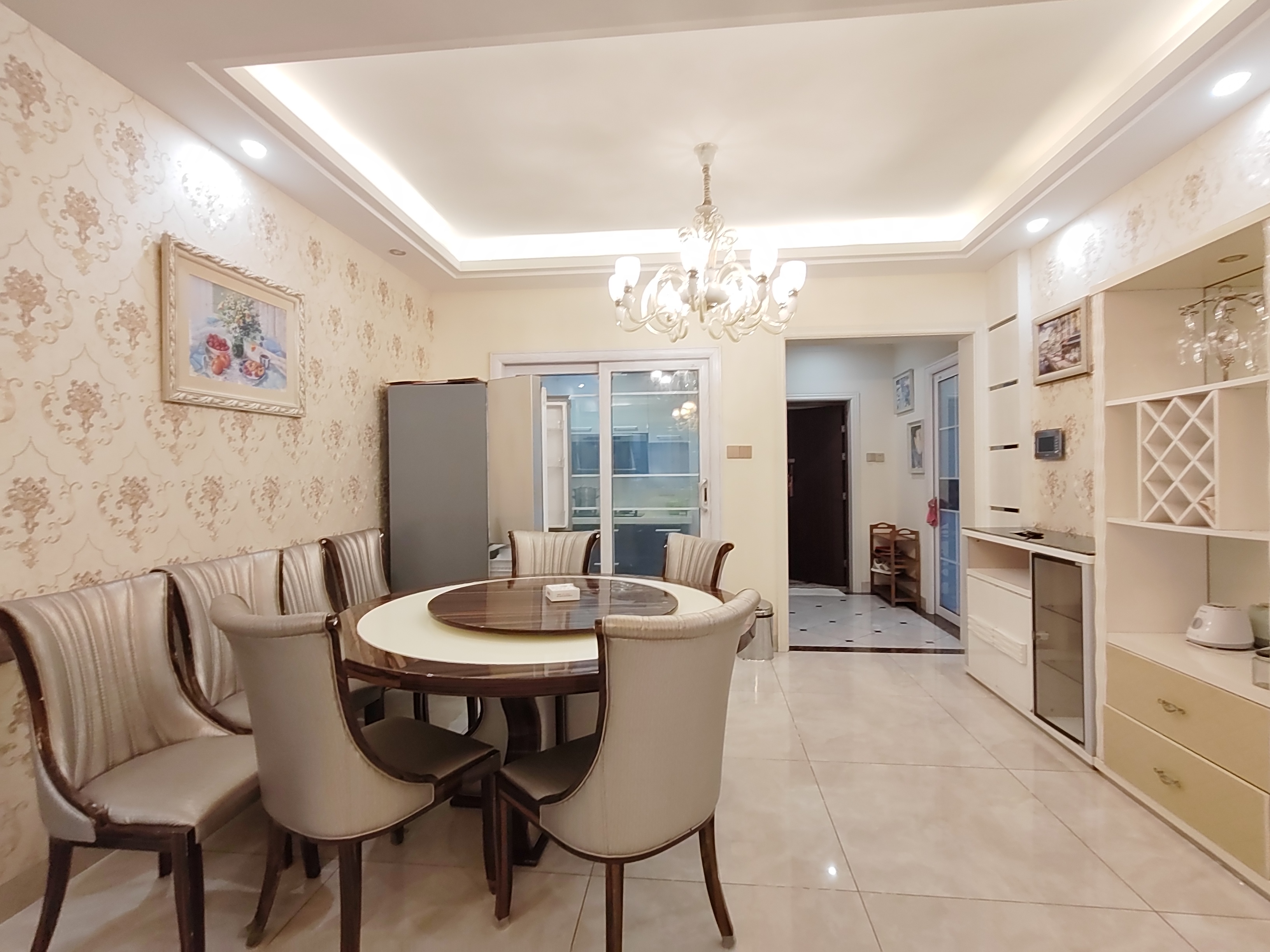 湘银星城 4室2厅2卫 2700.0元/月 湘银星城 4室2厅2卫 2700.0元/月室内图