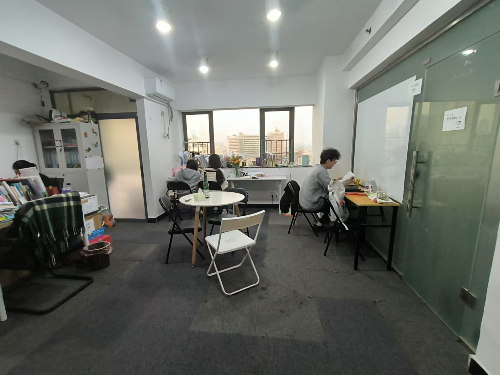 湘域中央 1室1厅1卫 4000.0元/月 湘域中央 1室1厅1卫 4000.0元/月室内图