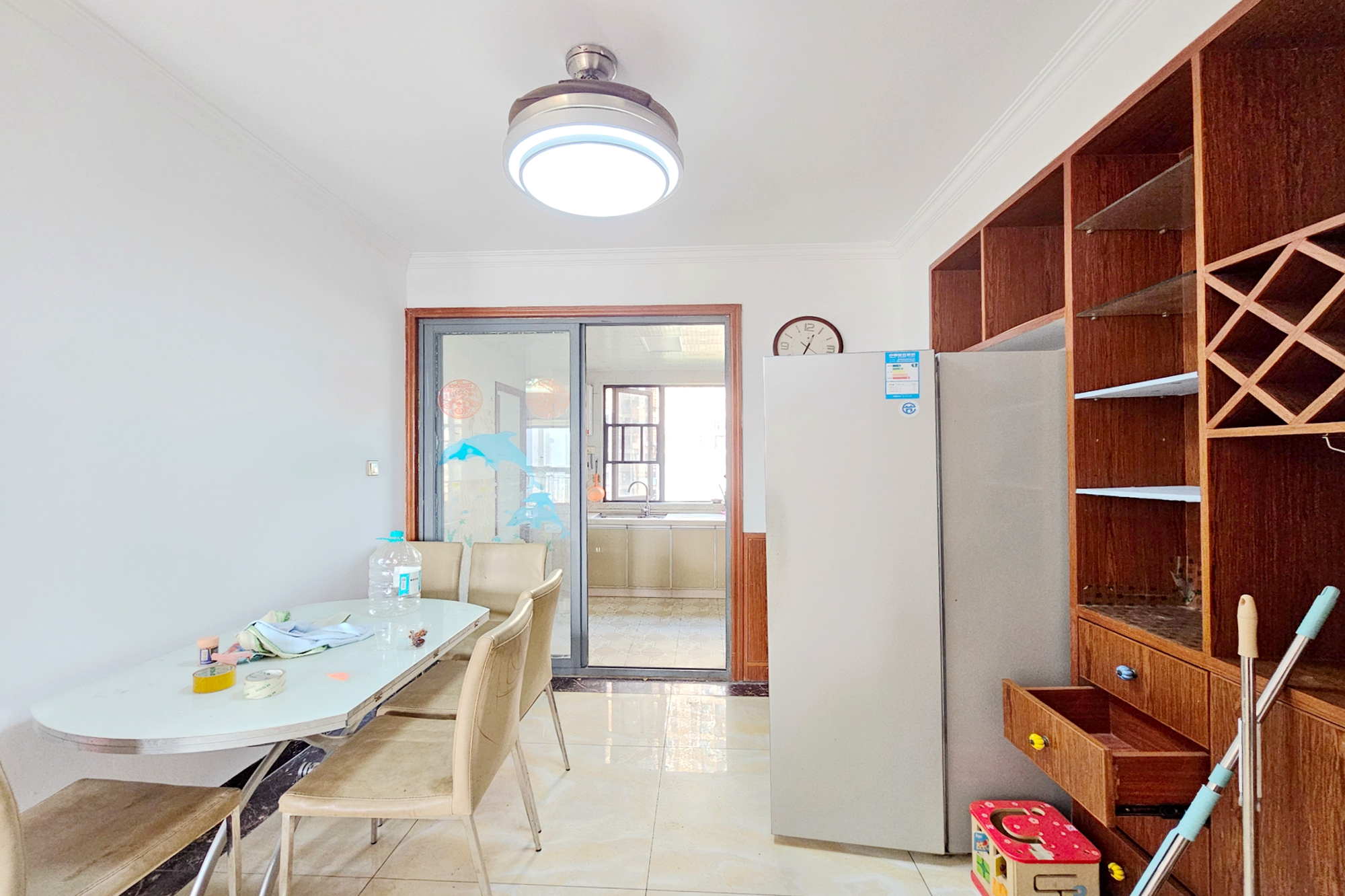 嘉宇盛世华章 4室2厅2卫 118.0万 嘉宇盛世华章 4室2厅2卫 118.0万客厅