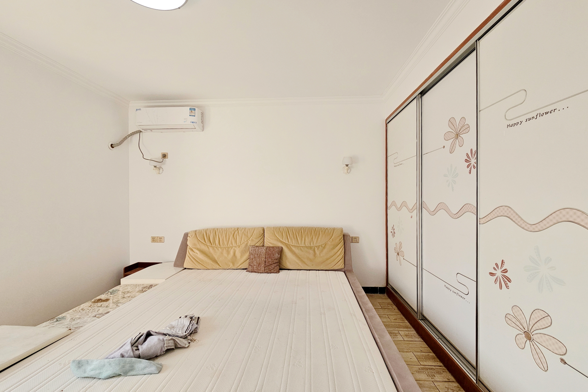 嘉宇盛世华章 4室2厅2卫 118.0万 嘉宇盛世华章 4室2厅2卫 118.0万卧室