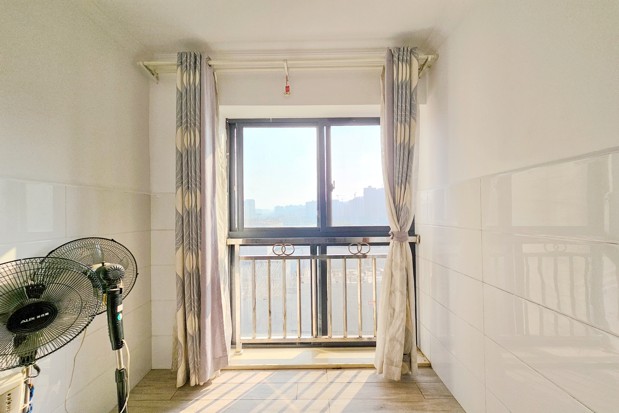 嘉宇盛世华章 4室2厅2卫 118.0万 嘉宇盛世华章 4室2厅2卫 118.0万阳台