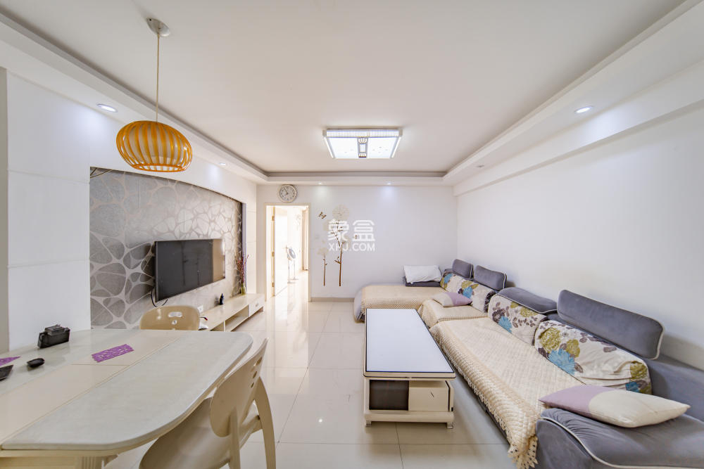 阳光100二期  1室1厅1卫    35.8万