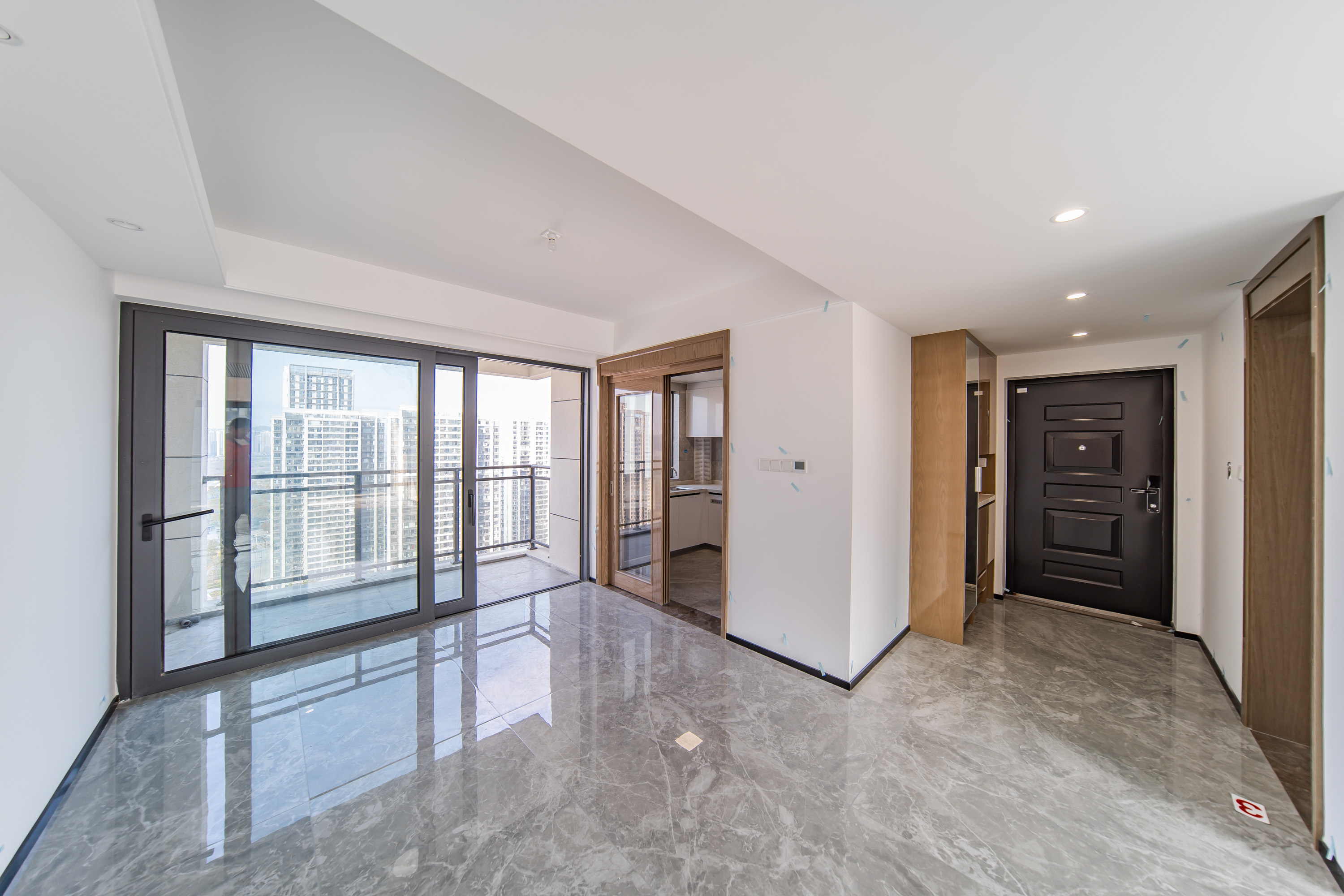 保利天汇 4室2厅2卫 185.8万 保利天汇 4室2厅2卫 185.8万其他