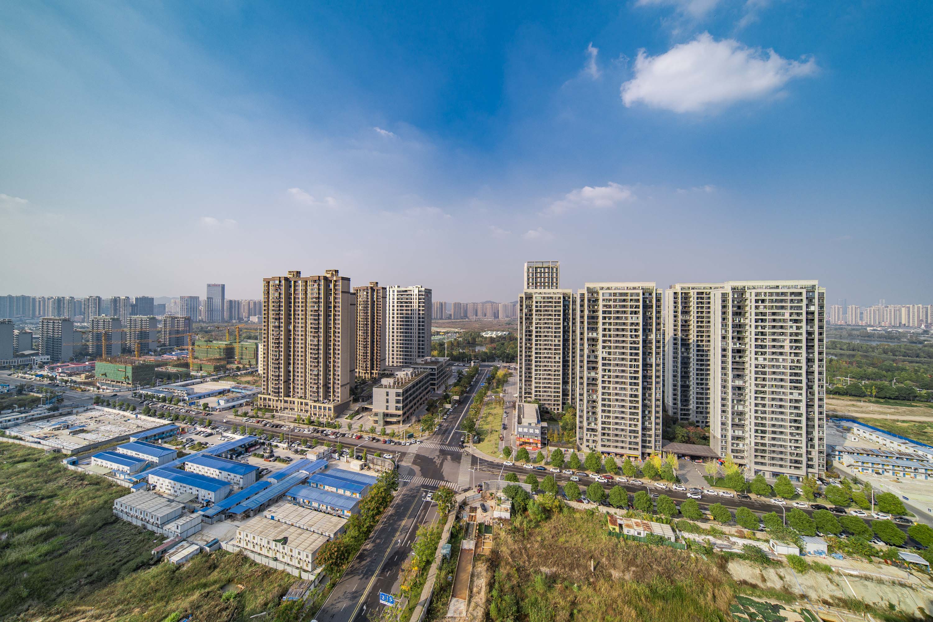 保利天汇 4室2厅2卫 185.8万 保利天汇 4室2厅2卫 185.8万其他