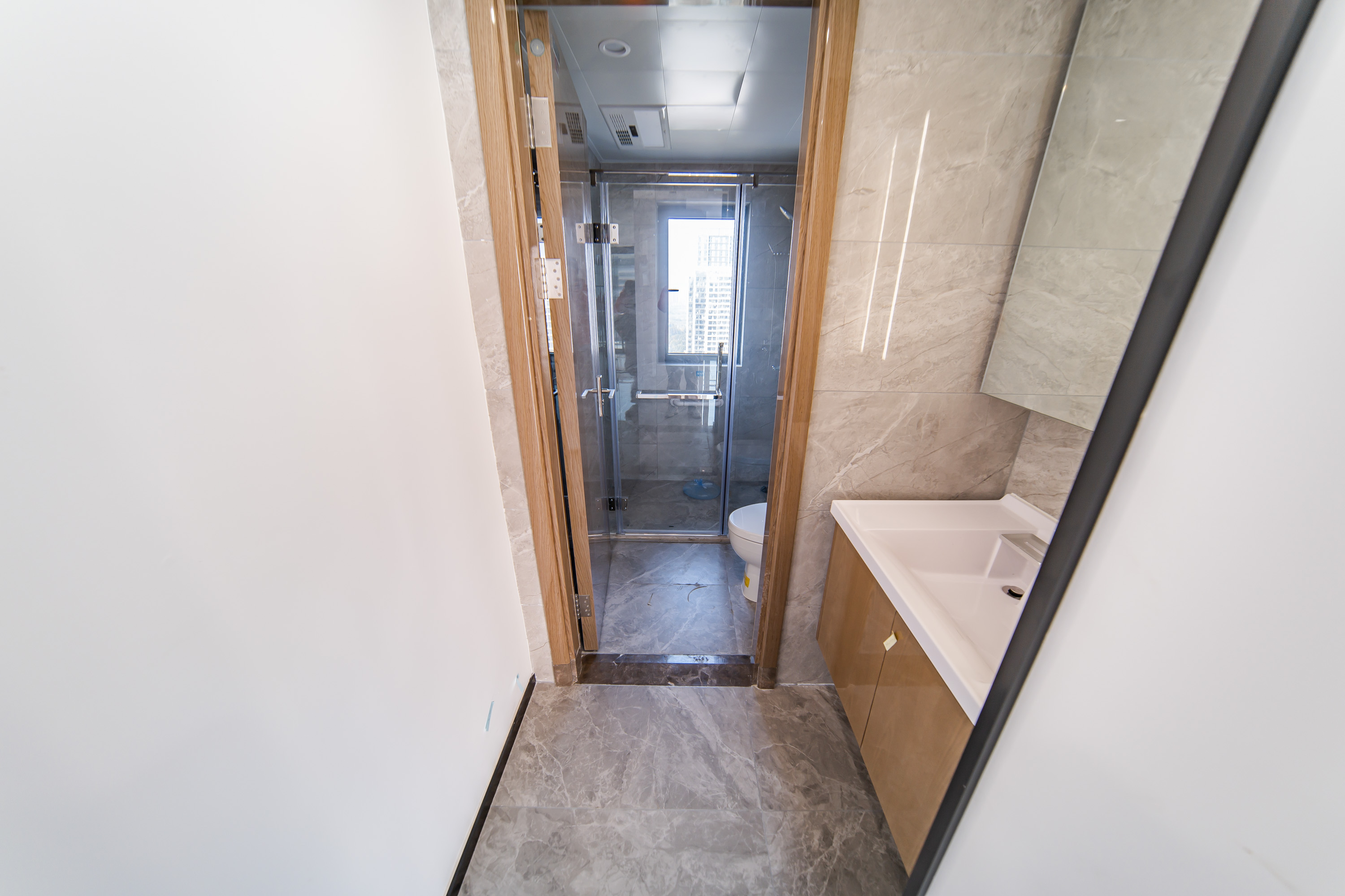 保利天汇 4室2厅2卫 185.8万 保利天汇 4室2厅2卫 185.8万卫生间